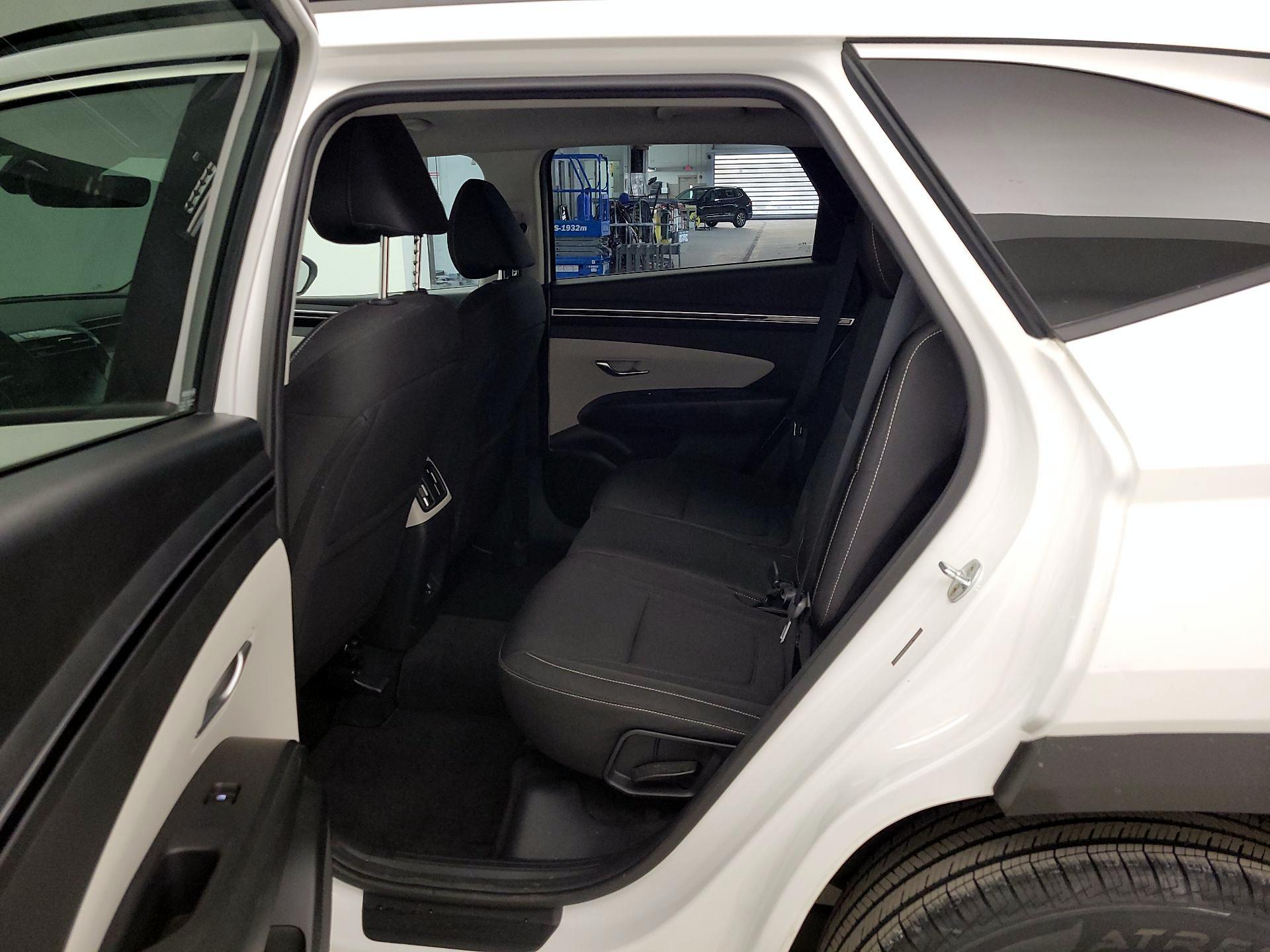 Thumbnail: 2023 Hyundai Tucson - 18