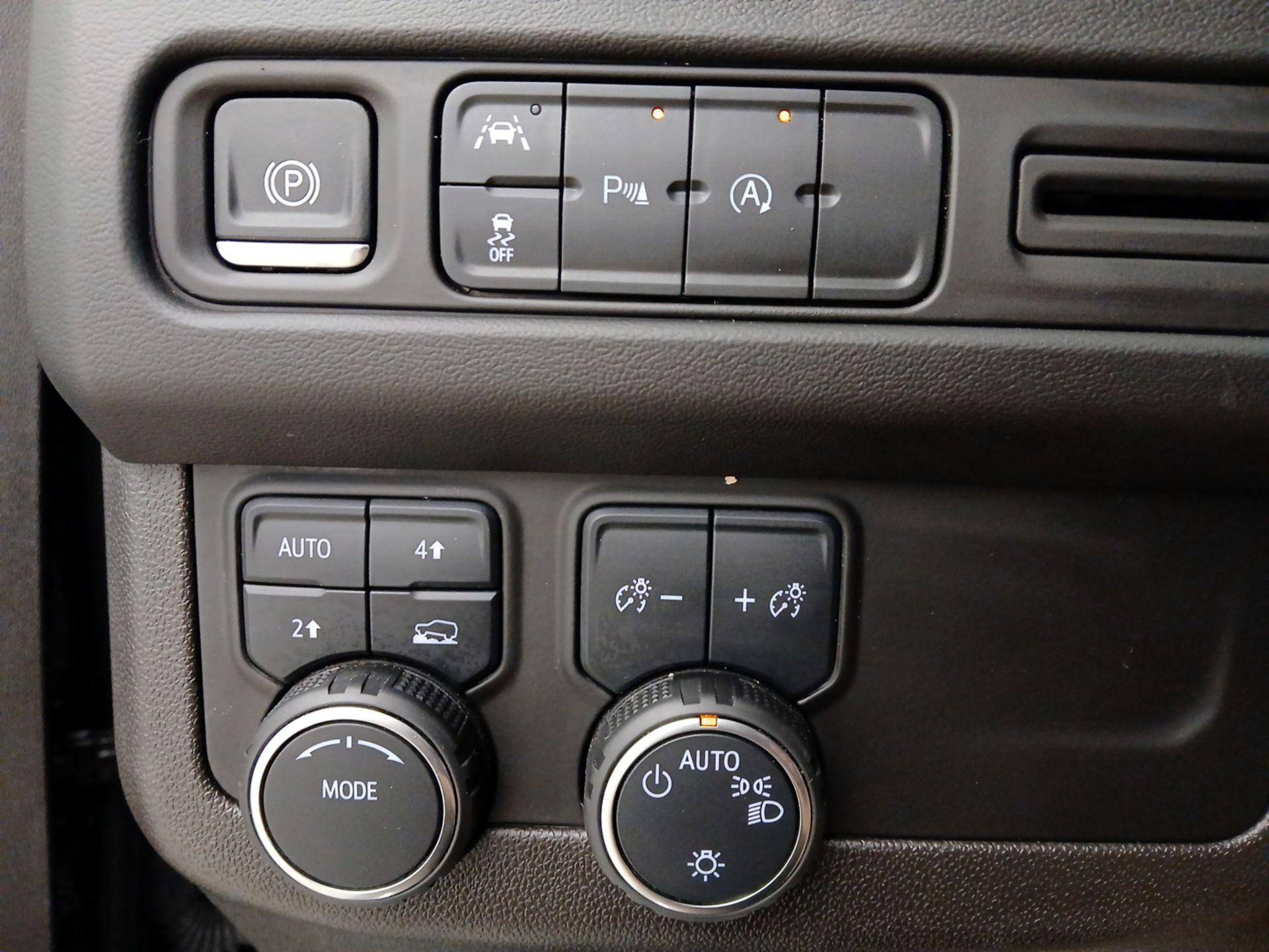 Thumbnail: 2024 Chevrolet Tahoe - 13