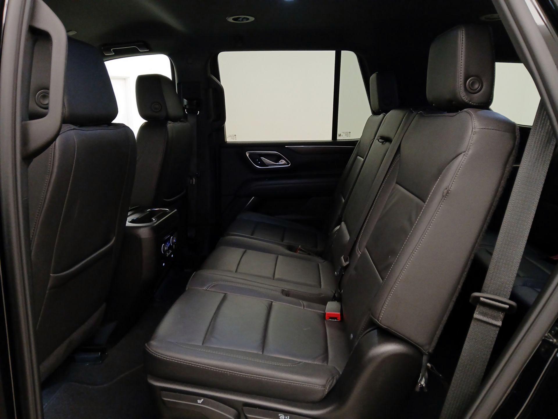 Thumbnail: 2024 Chevrolet Tahoe - 19