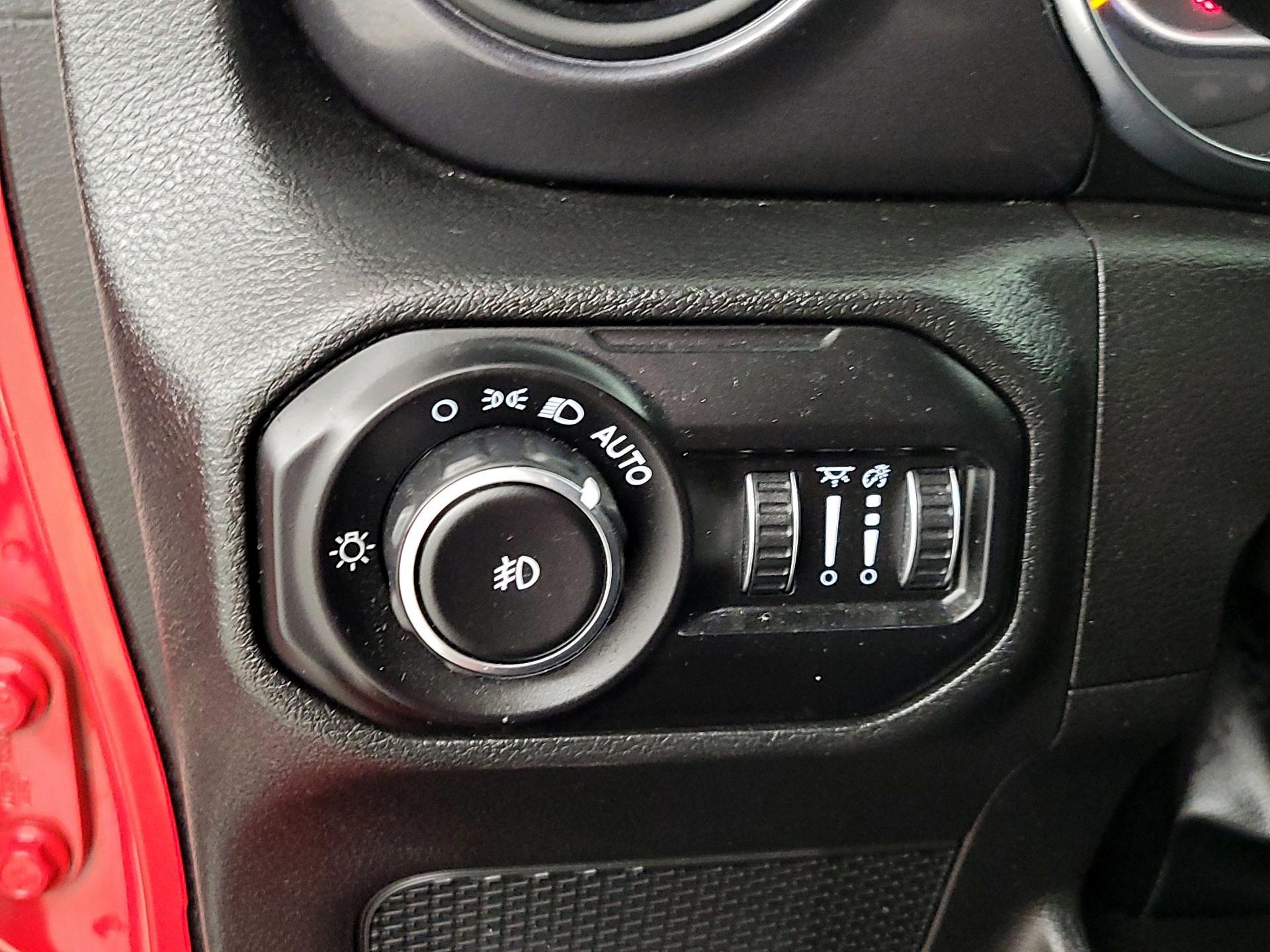 Thumbnail: 2022 Jeep Wrangler - 13