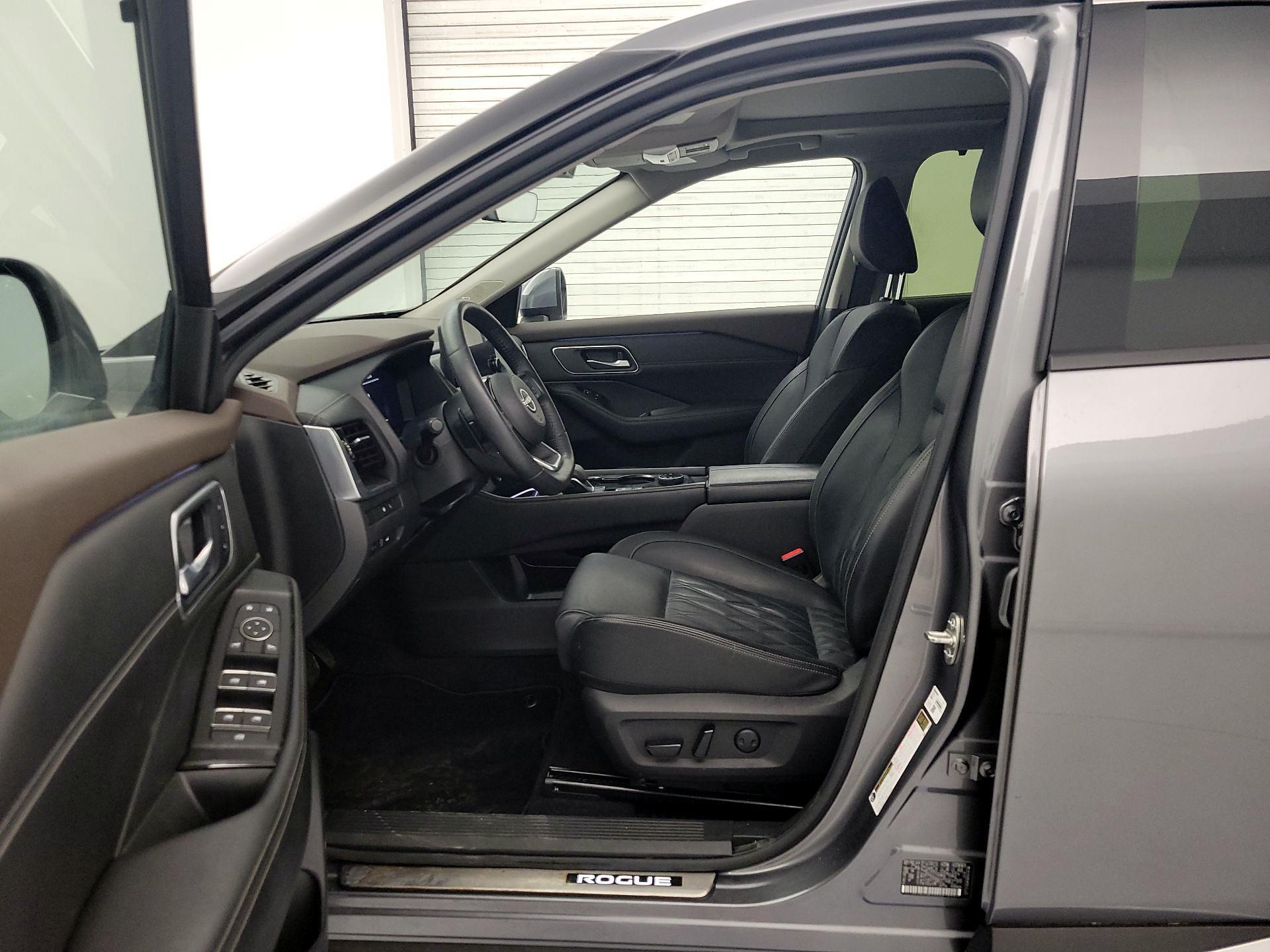 Thumbnail: 2023 Nissan Rogue - 11