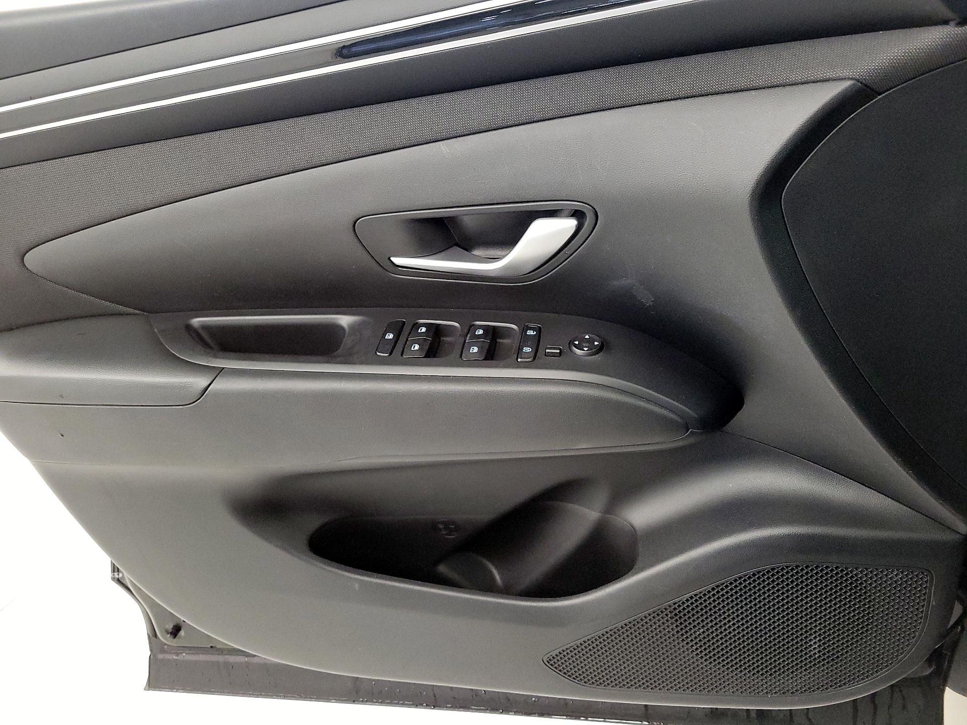 Thumbnail: 2023 Hyundai Tucson - 12