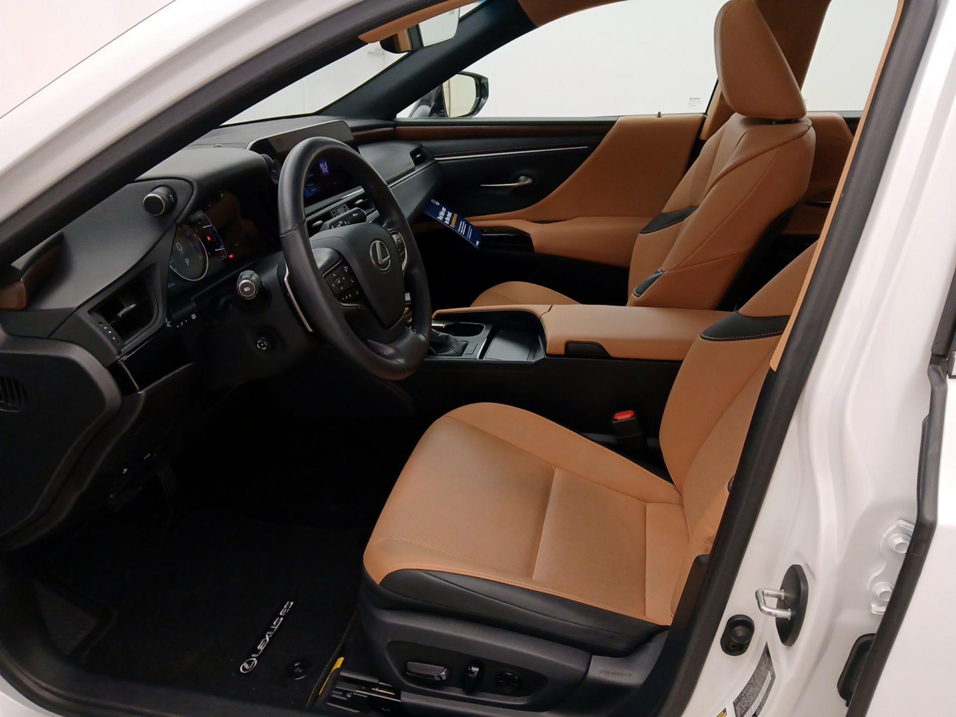 Thumbnail: 2023 Lexus ES - 11