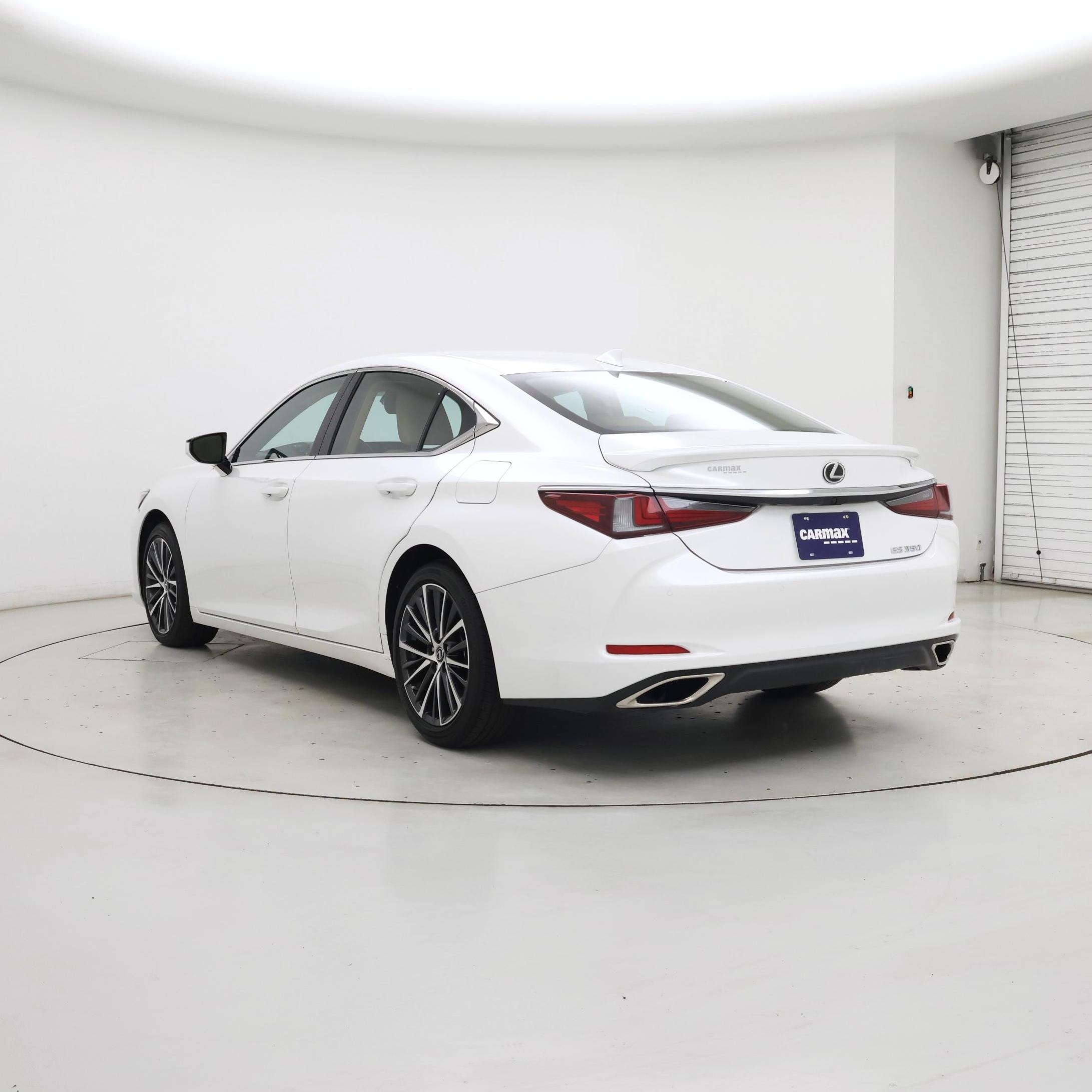 Thumbnail: 2023 Lexus ES - 2