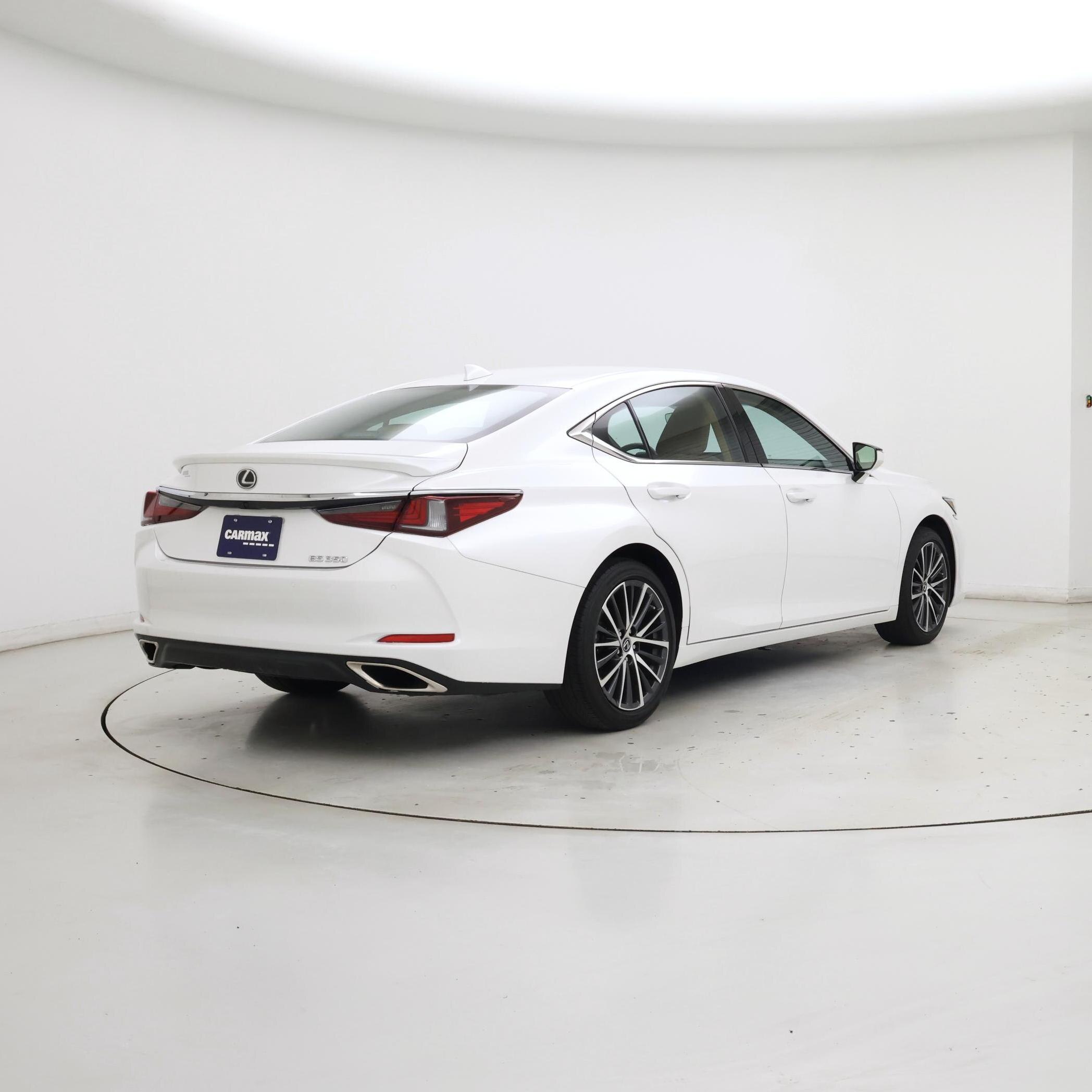 Thumbnail: 2023 Lexus ES - 8