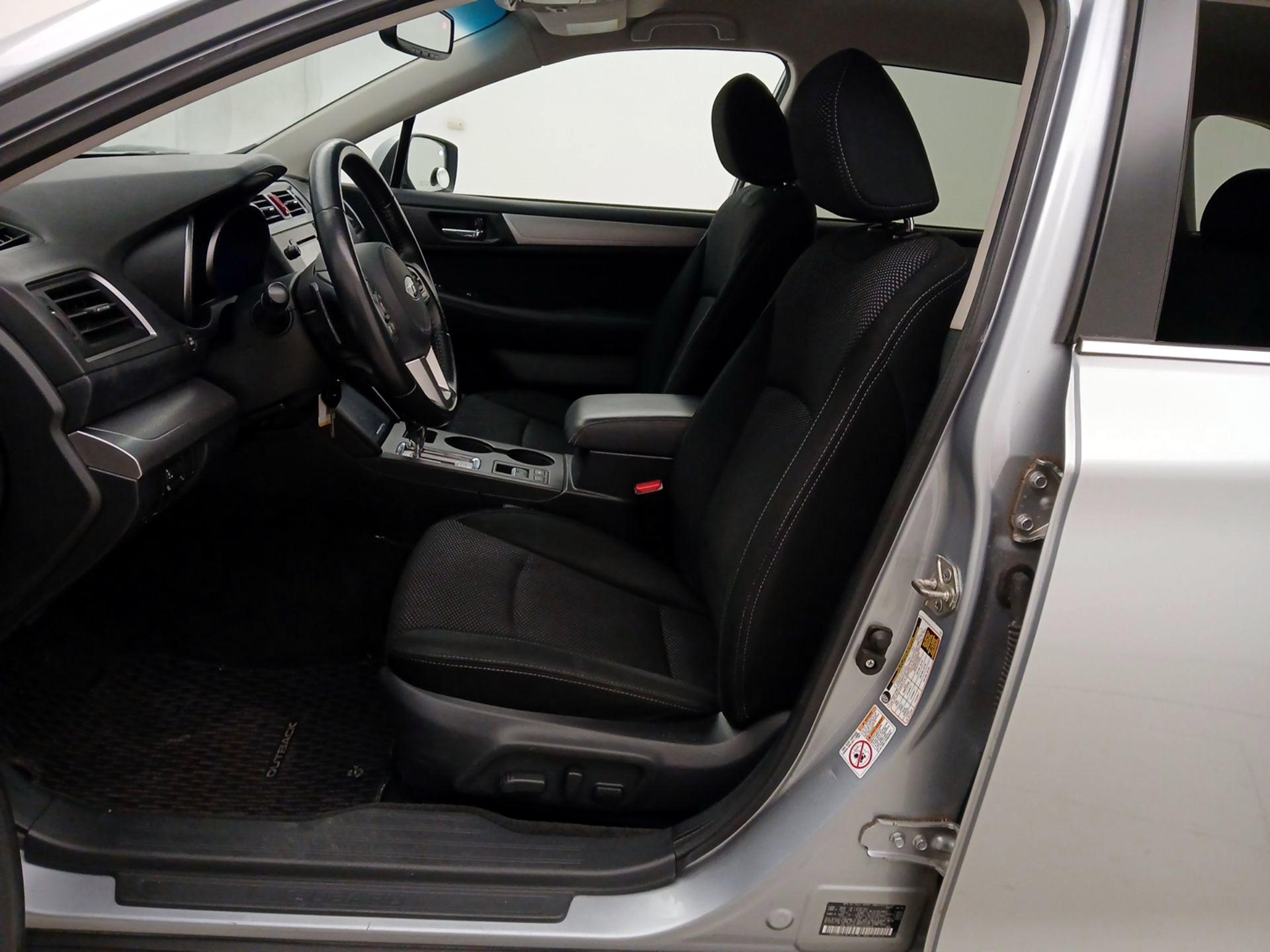 Thumbnail: 2015 Subaru Outback - 11