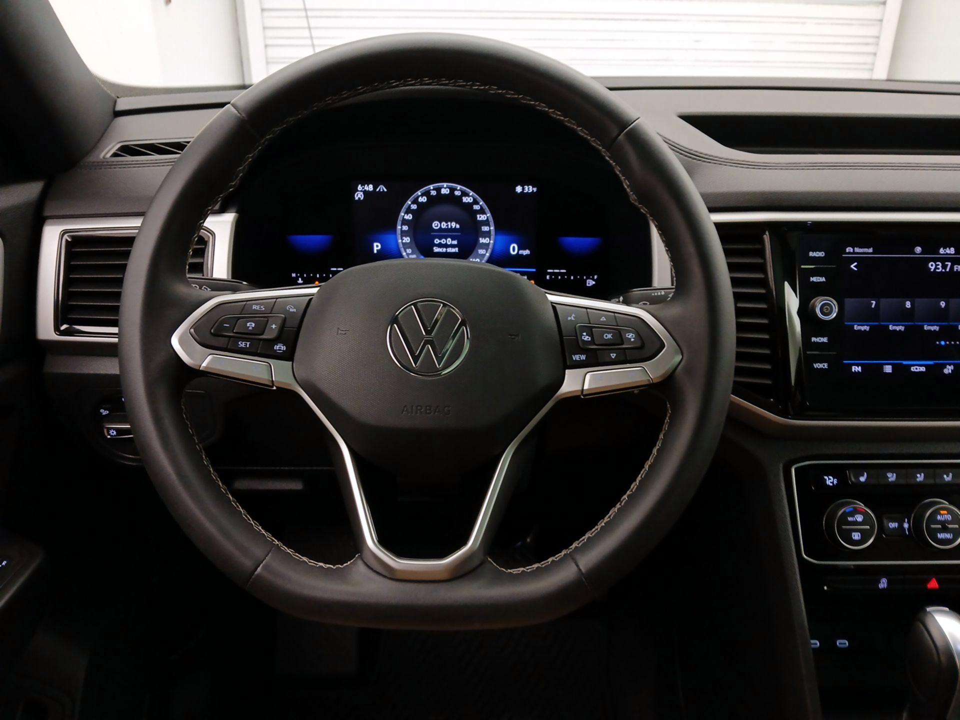 Thumbnail: 2022 Volkswagen Atlas - 10