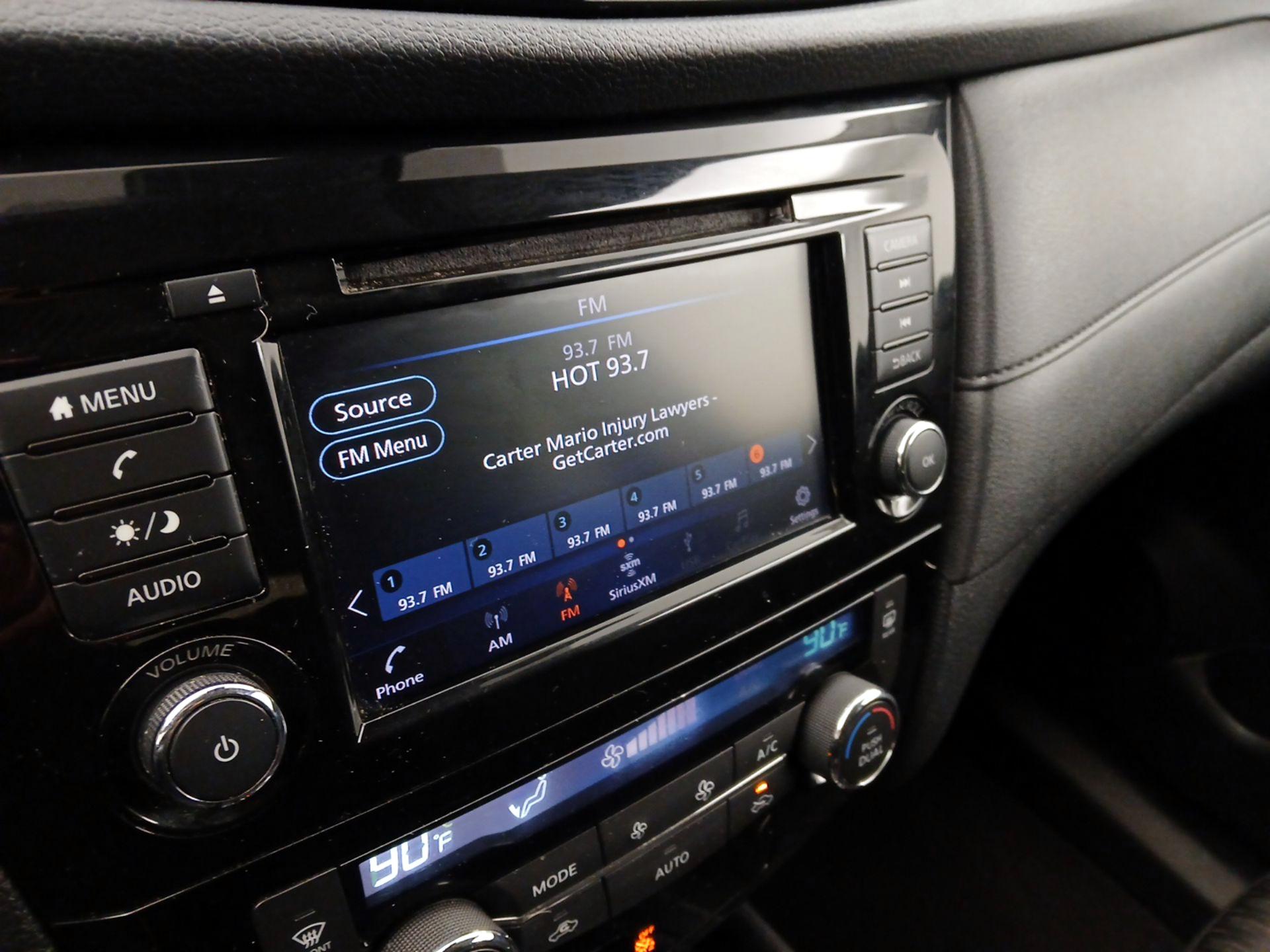 Thumbnail: 2019 Nissan Rogue - 15