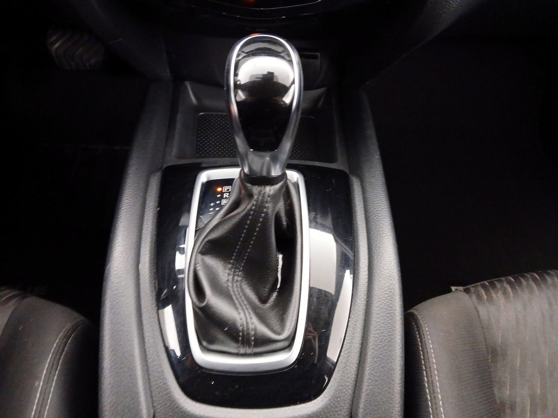 Thumbnail: 2019 Nissan Rogue - 17