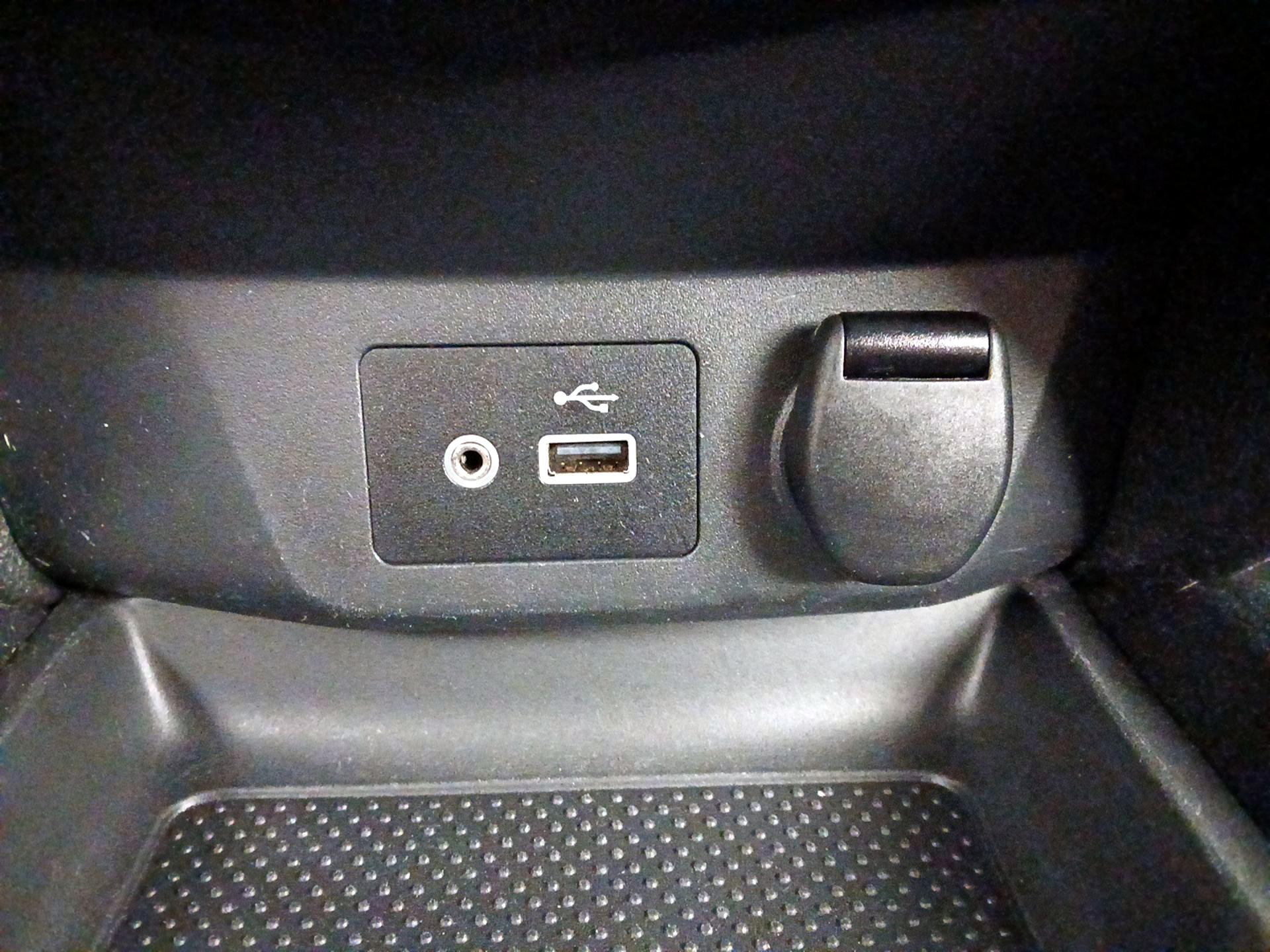 Thumbnail: 2019 Nissan Rogue - 18