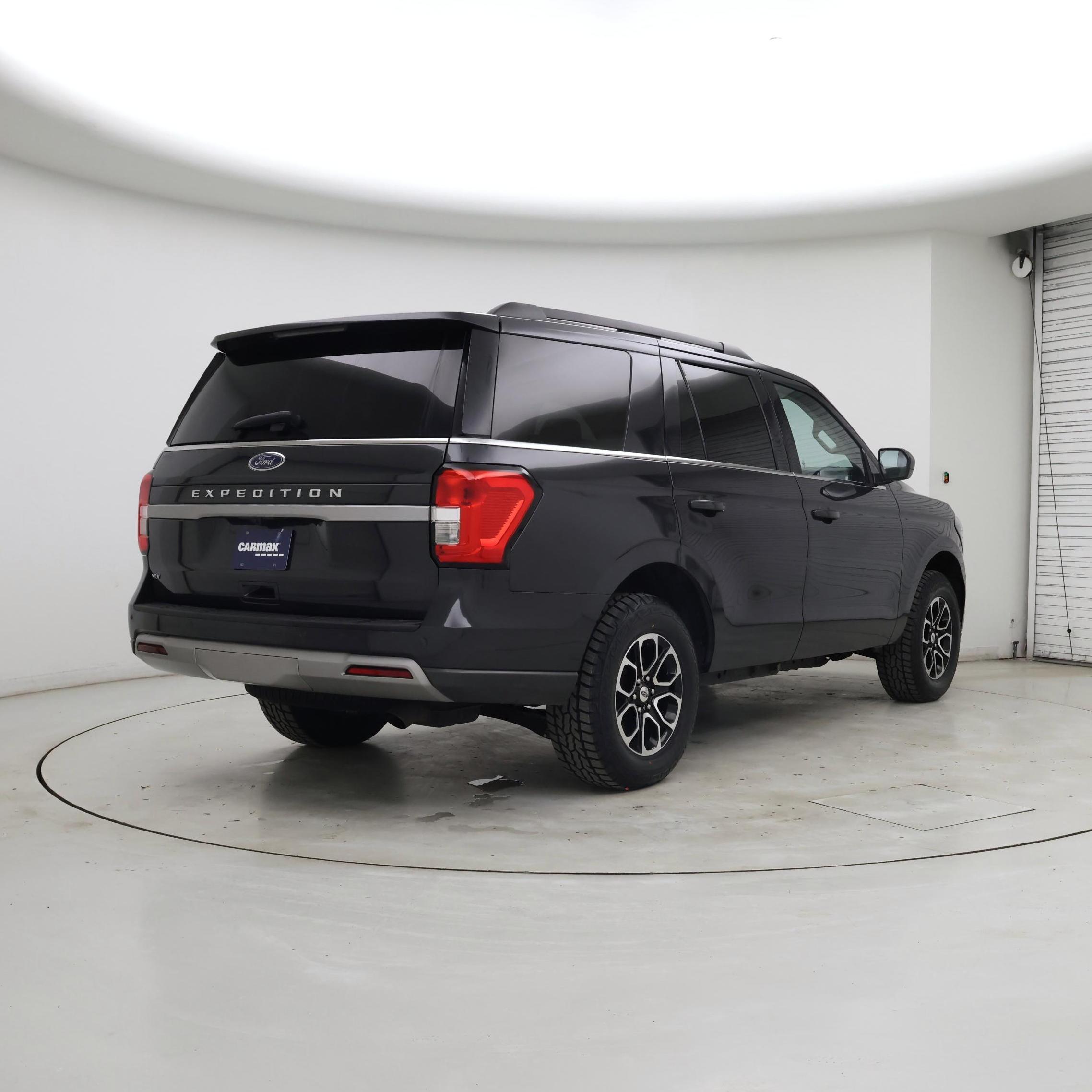 Thumbnail: 2022 Ford Expedition - 8