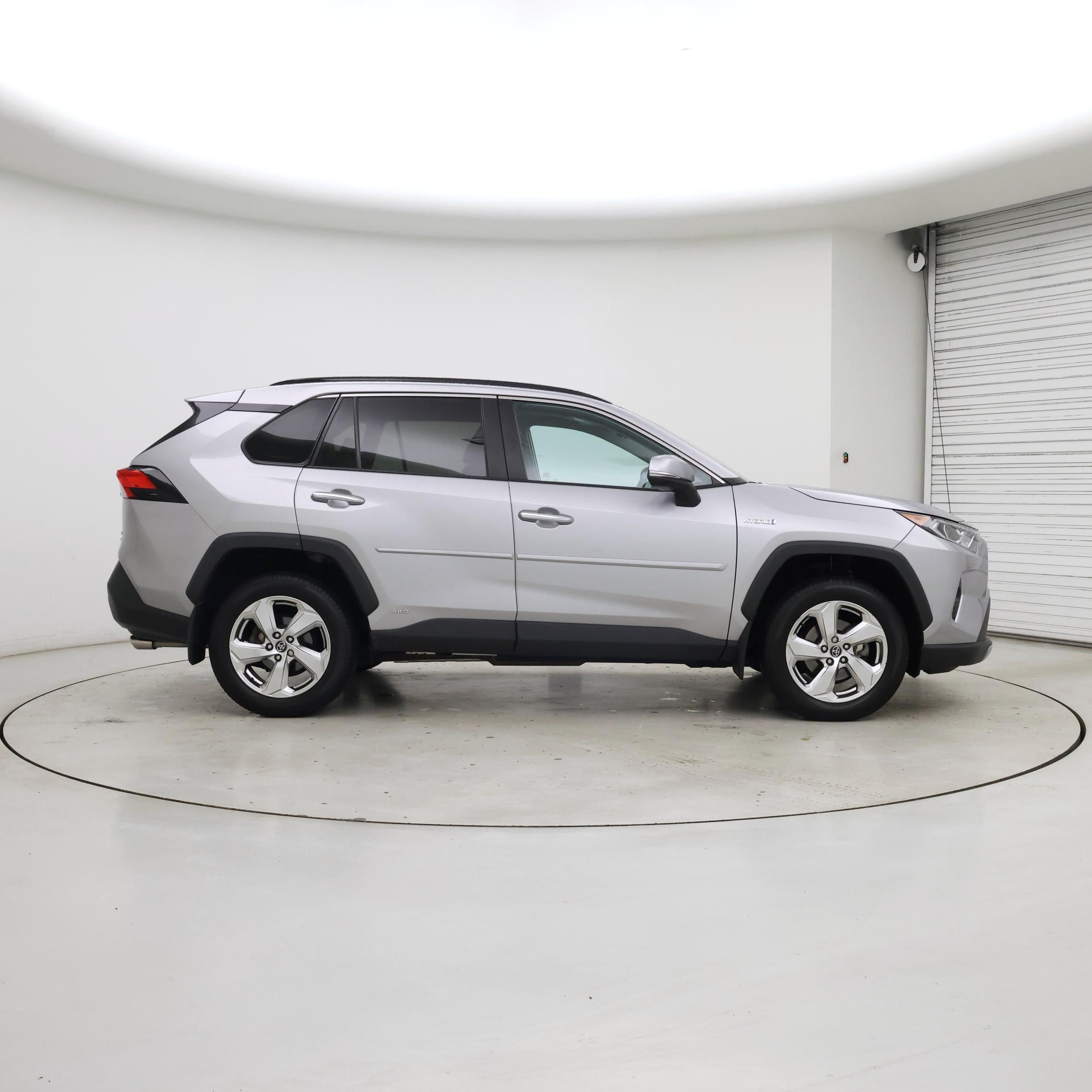 Thumbnail: 2021 Toyota RAV4 - 7