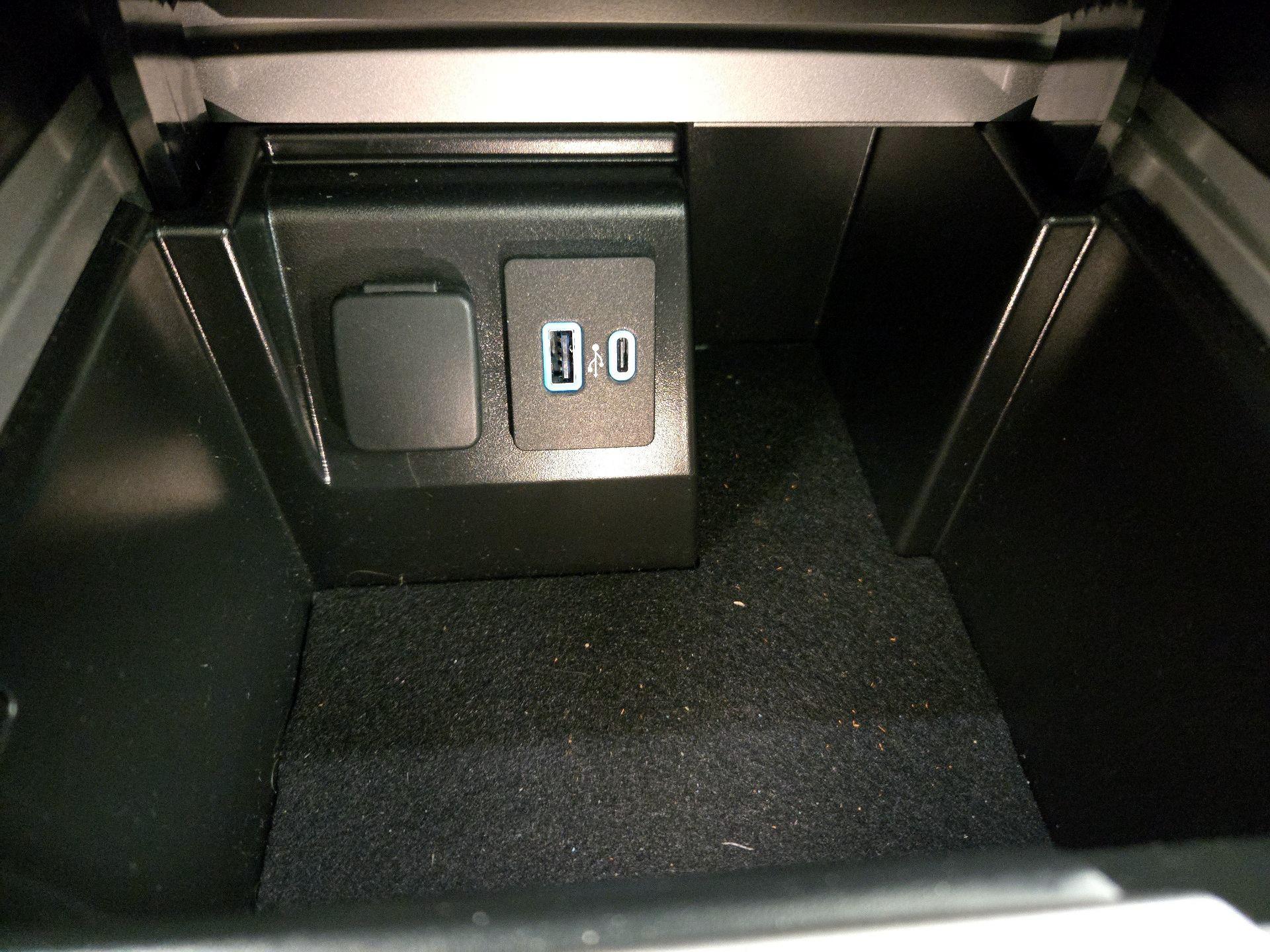 Thumbnail: 2024 Ford Explorer - 18