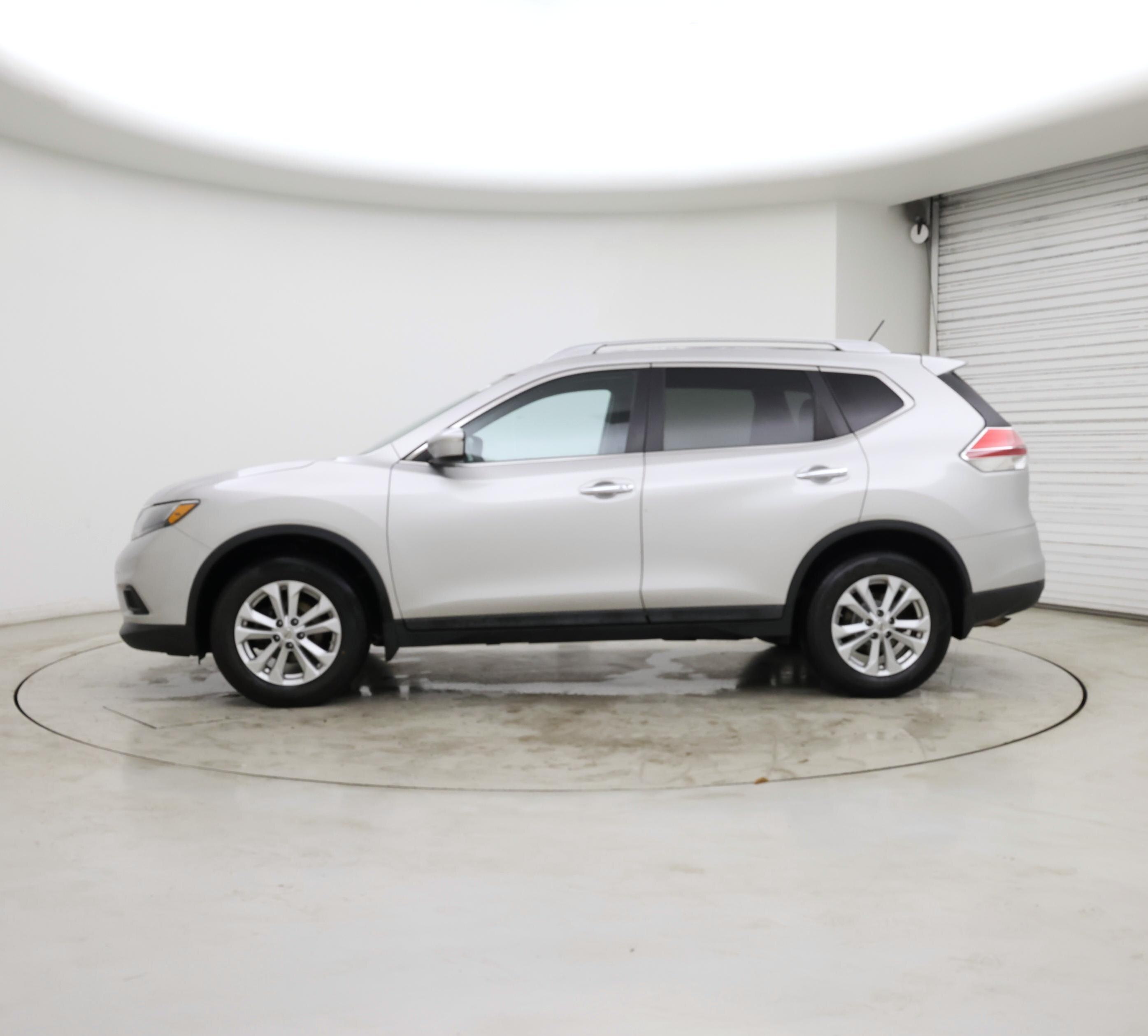 Thumbnail: 2015 Nissan Rogue - 3