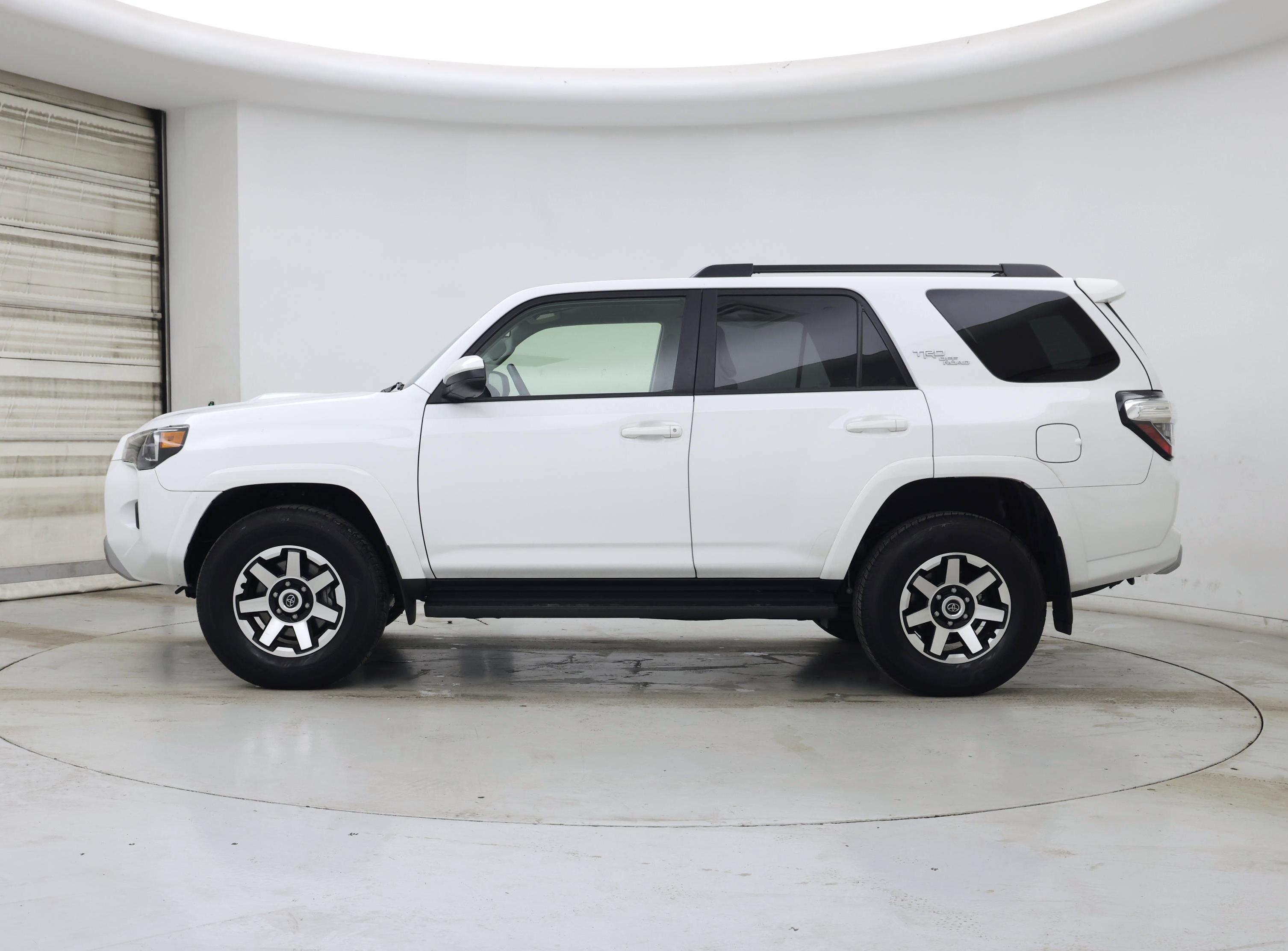 Thumbnail: 2024 Toyota 4Runner - 3