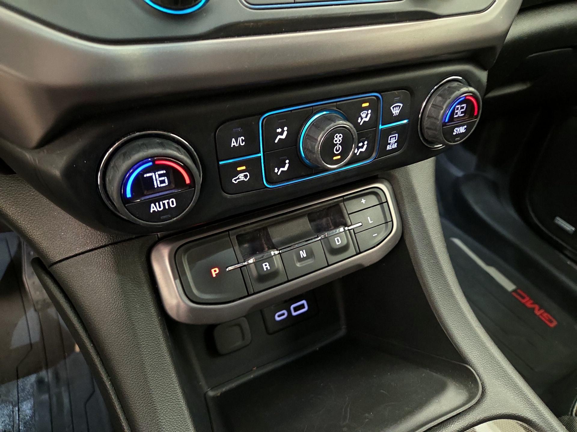 Thumbnail: 2021 GMC Acadia - 16