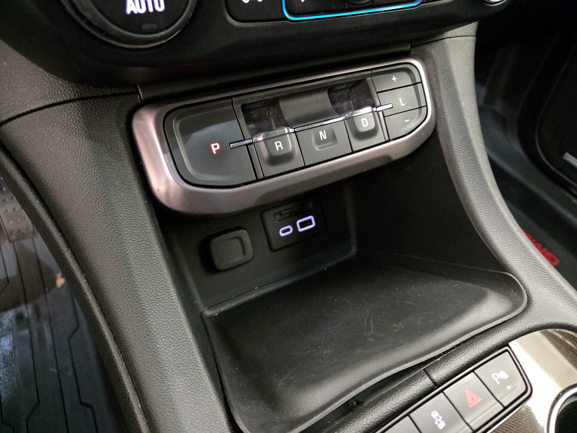 Thumbnail: 2021 GMC Acadia - 17