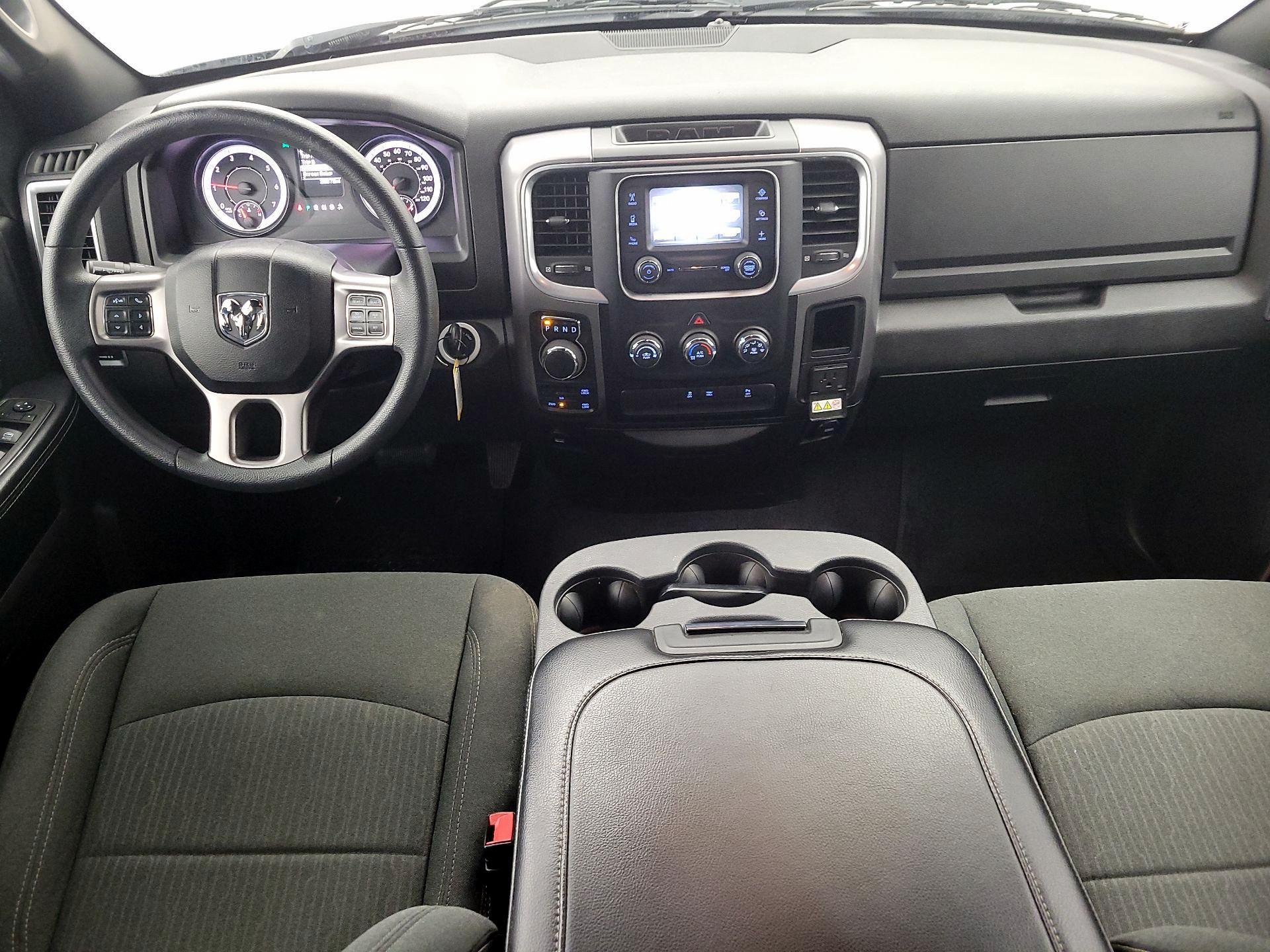 Thumbnail: 2022 RAM 1500 Classic - 9