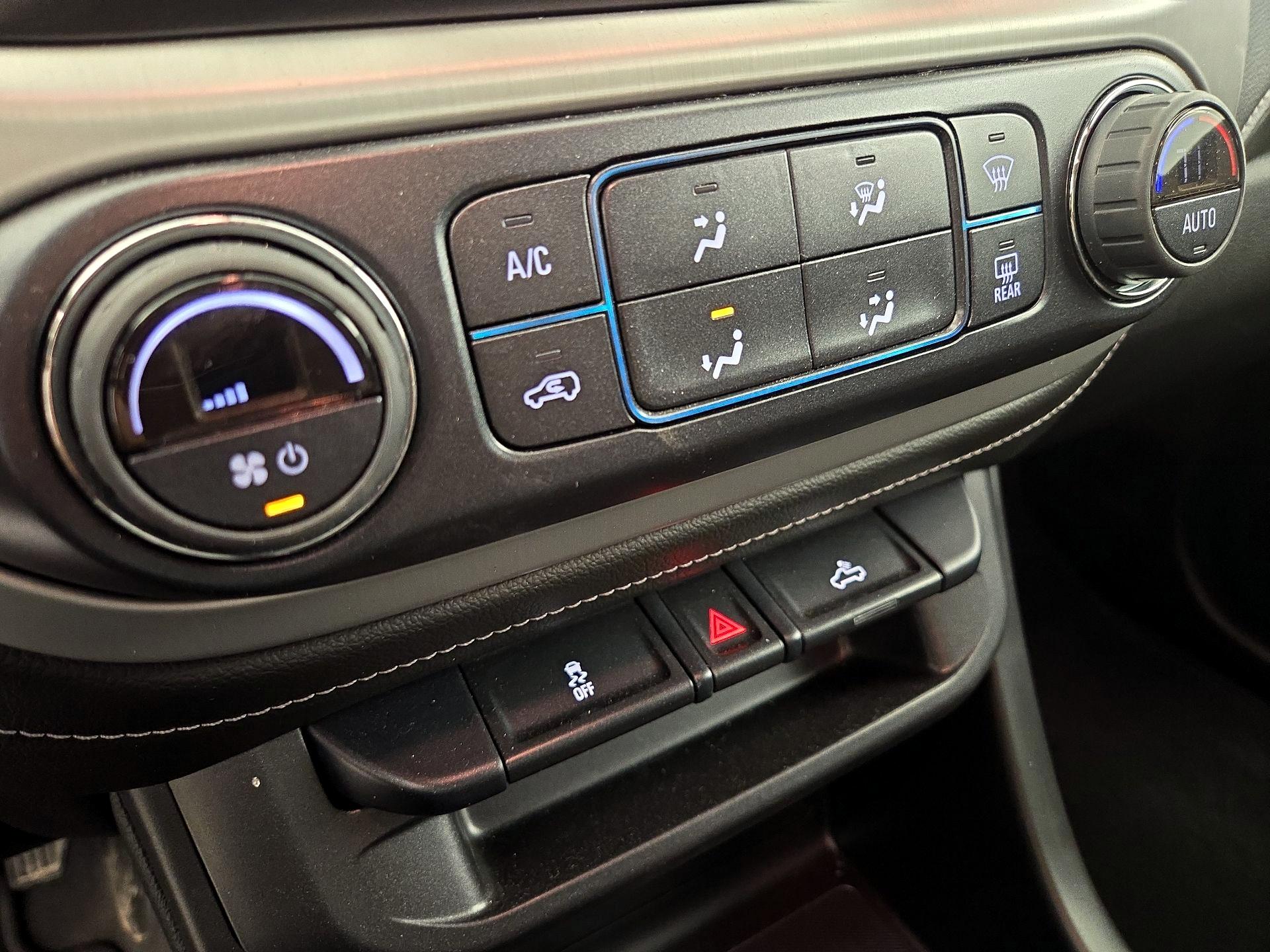 Thumbnail: 2022 GMC Canyon - 16