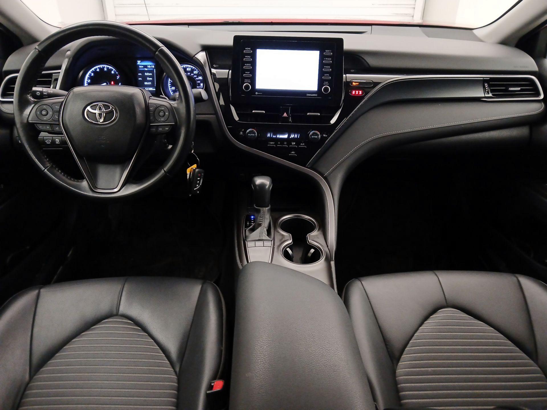 Thumbnail: 2023 Toyota Camry - 9