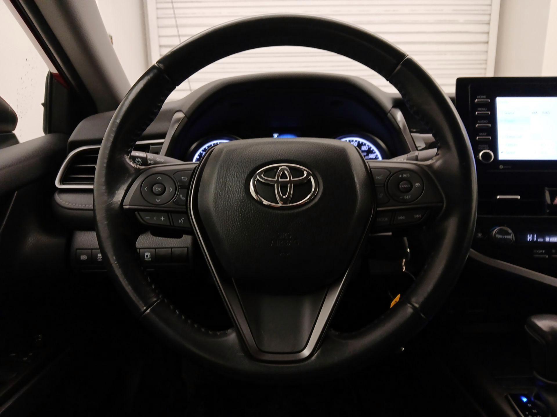 Thumbnail: 2023 Toyota Camry - 10