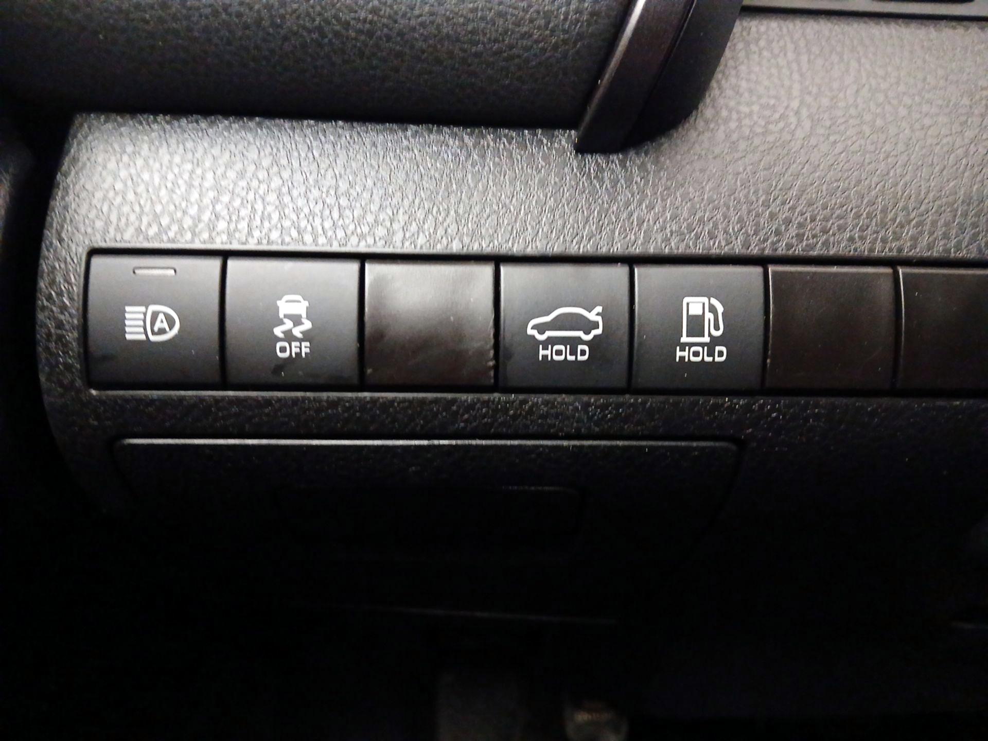 Thumbnail: 2023 Toyota Camry - 13