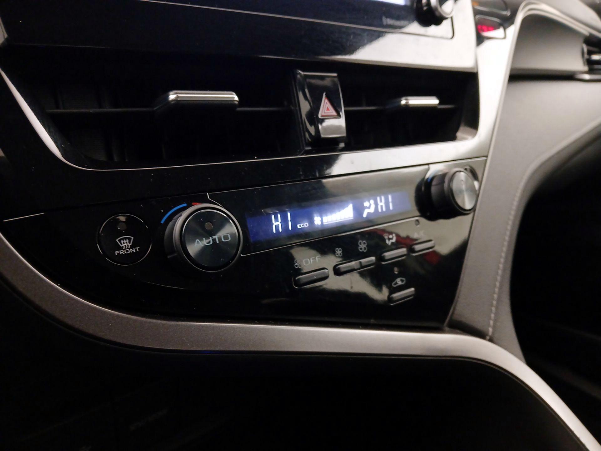 Thumbnail: 2023 Toyota Camry - 16