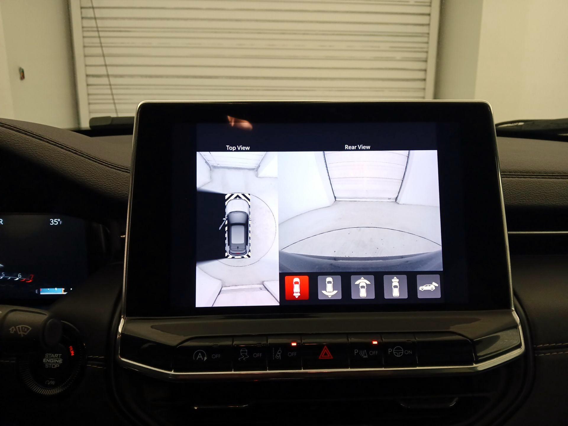 Thumbnail: 2022 Jeep Compass - 15