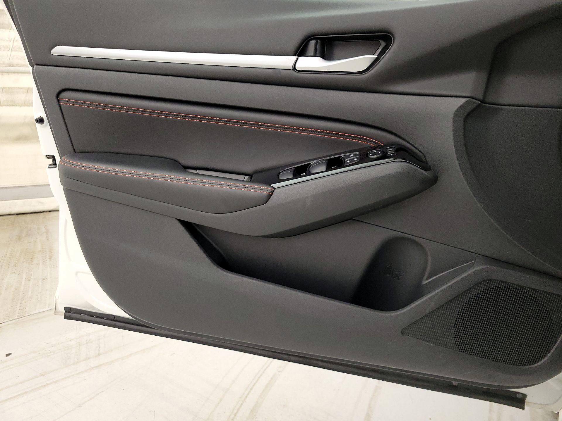 Thumbnail: 2023 Nissan Altima - 12