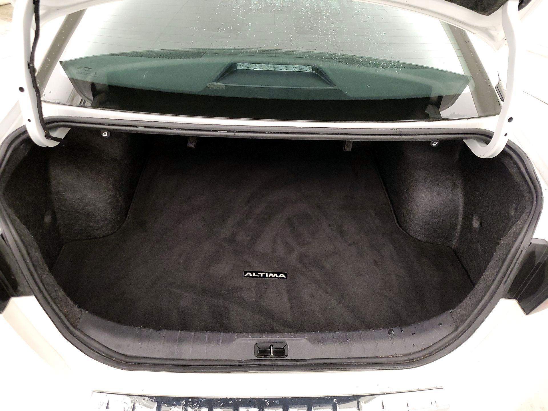 Thumbnail: 2023 Nissan Altima - 20