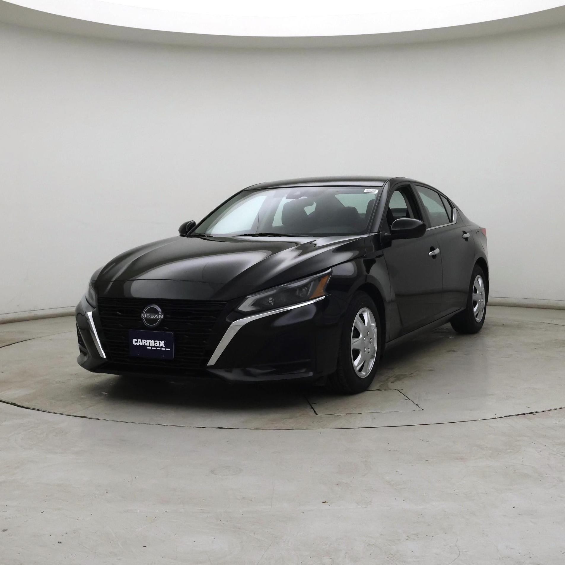 Thumbnail: 2023 Nissan Altima - 4