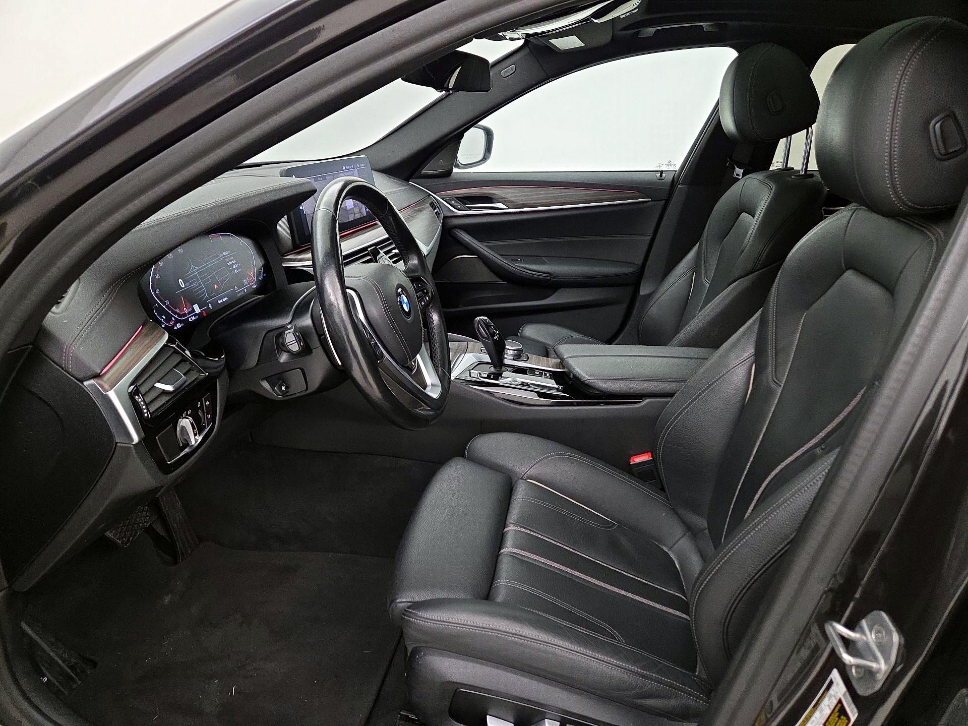 Thumbnail: 2021 BMW 5 Series - 11