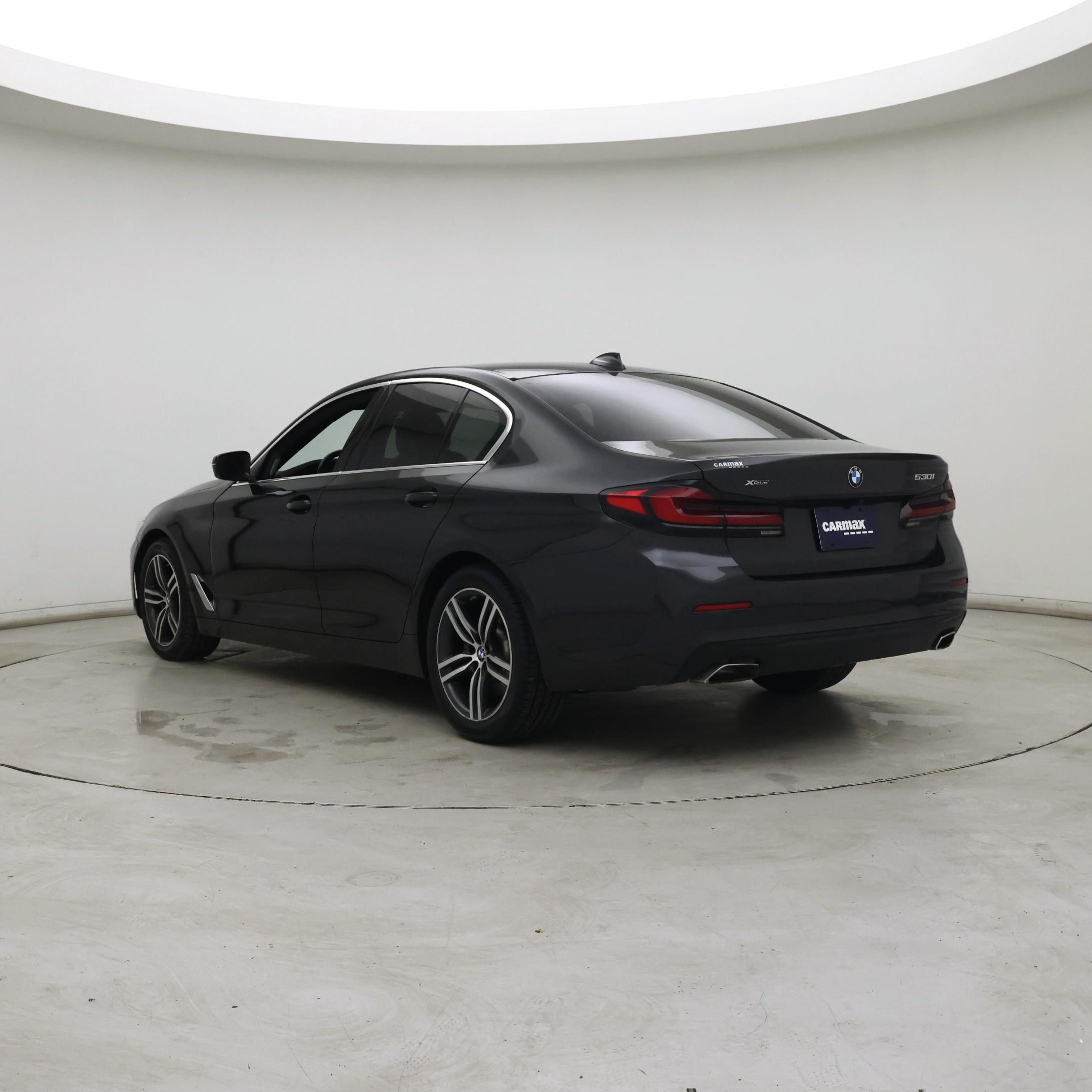 Thumbnail: 2021 BMW 5 Series - 2
