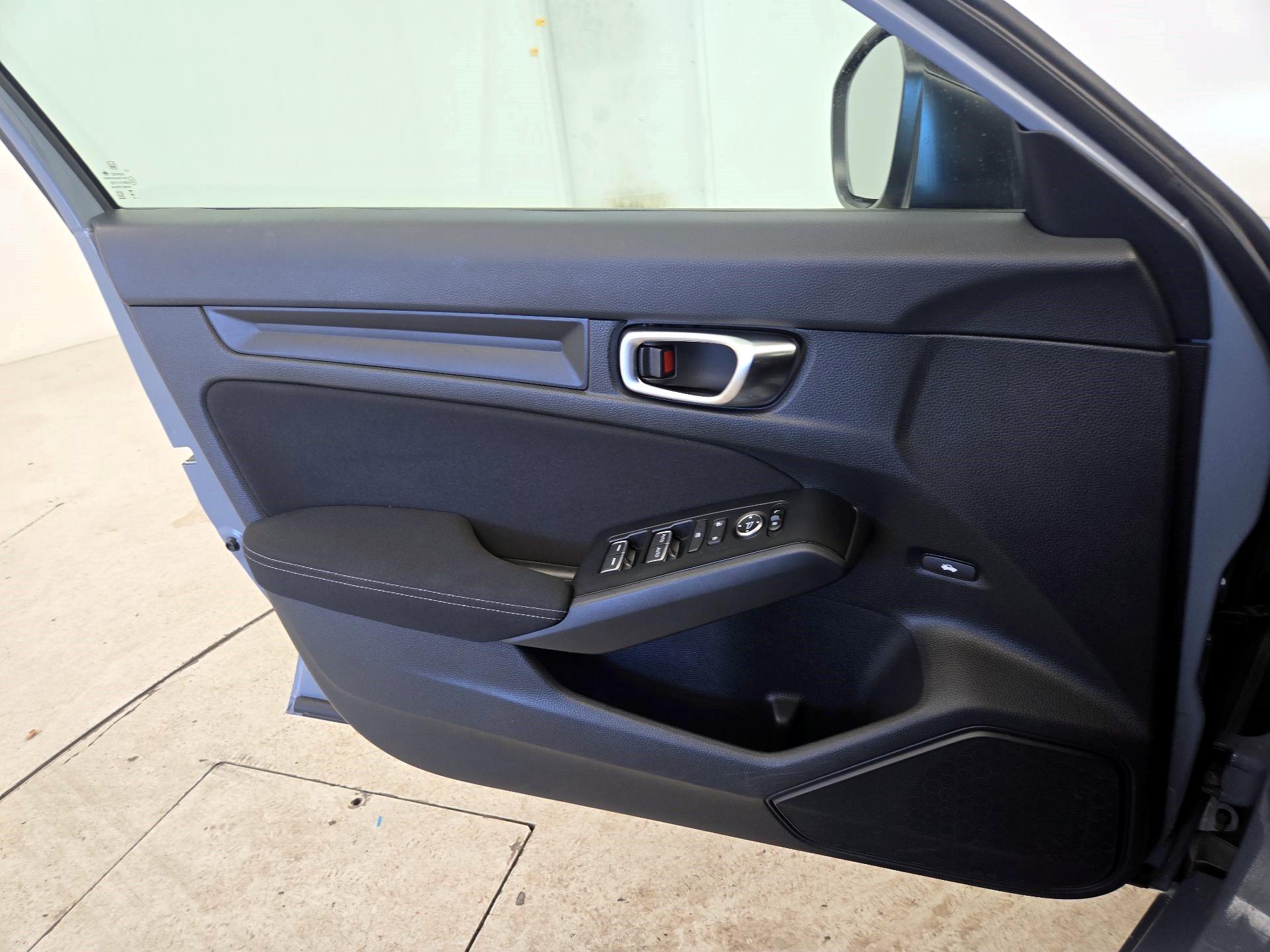 Thumbnail: 2023 Honda Civic - 10