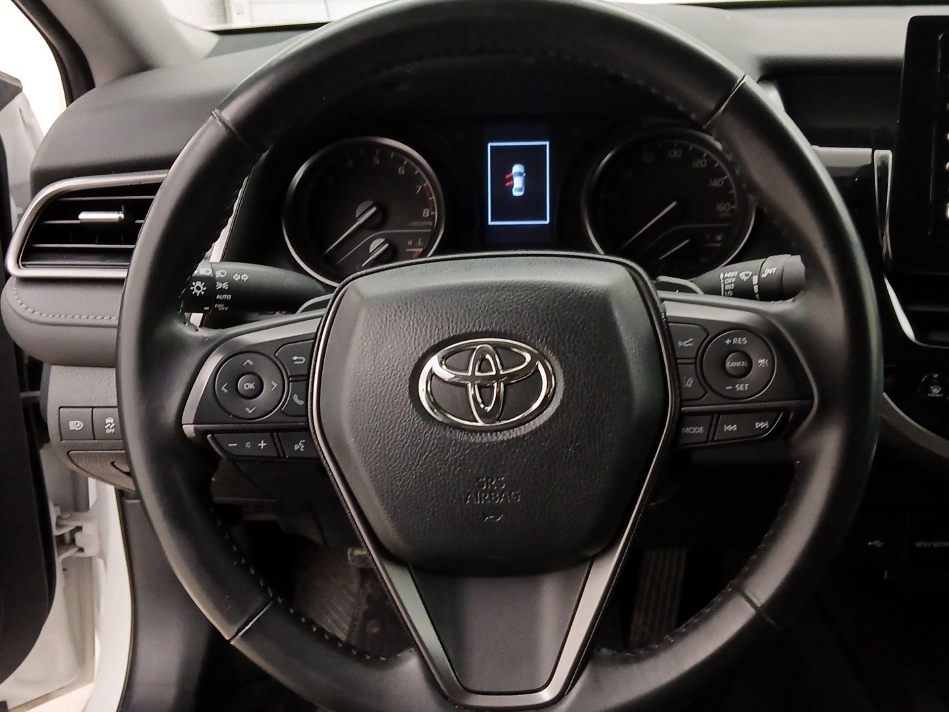 Thumbnail: 2024 Toyota Camry - 10