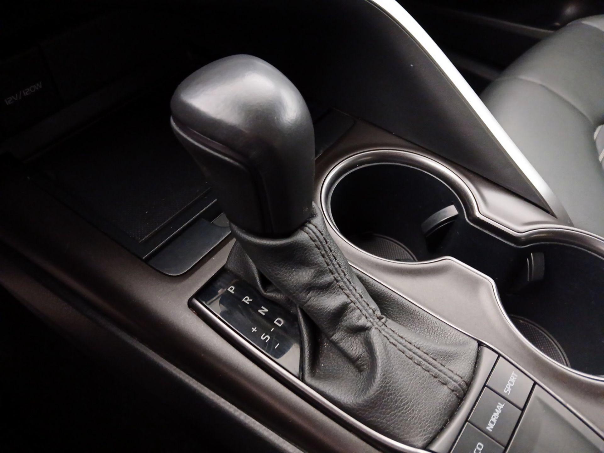 Thumbnail: 2024 Toyota Camry - 17