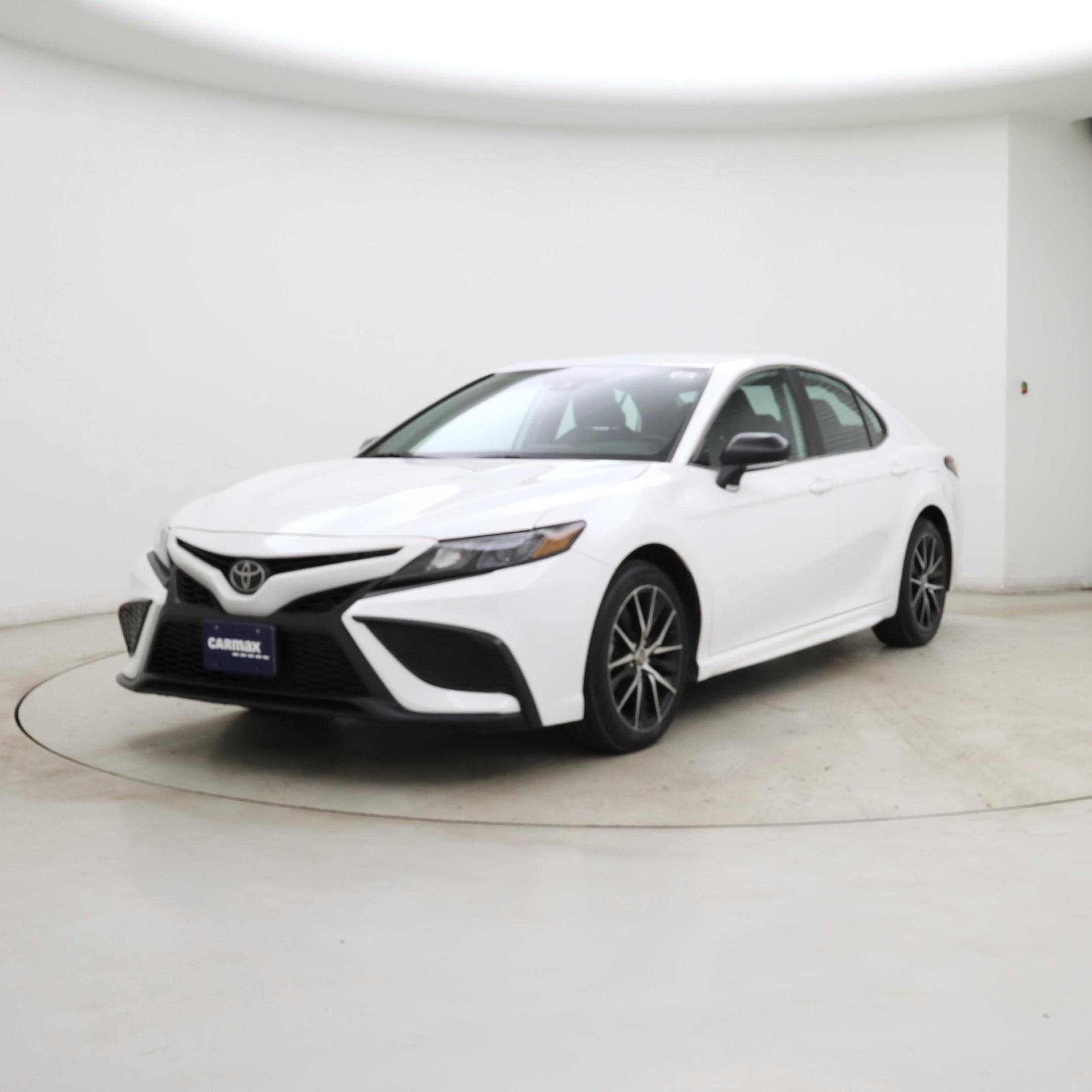 Thumbnail: 2024 Toyota Camry - 4