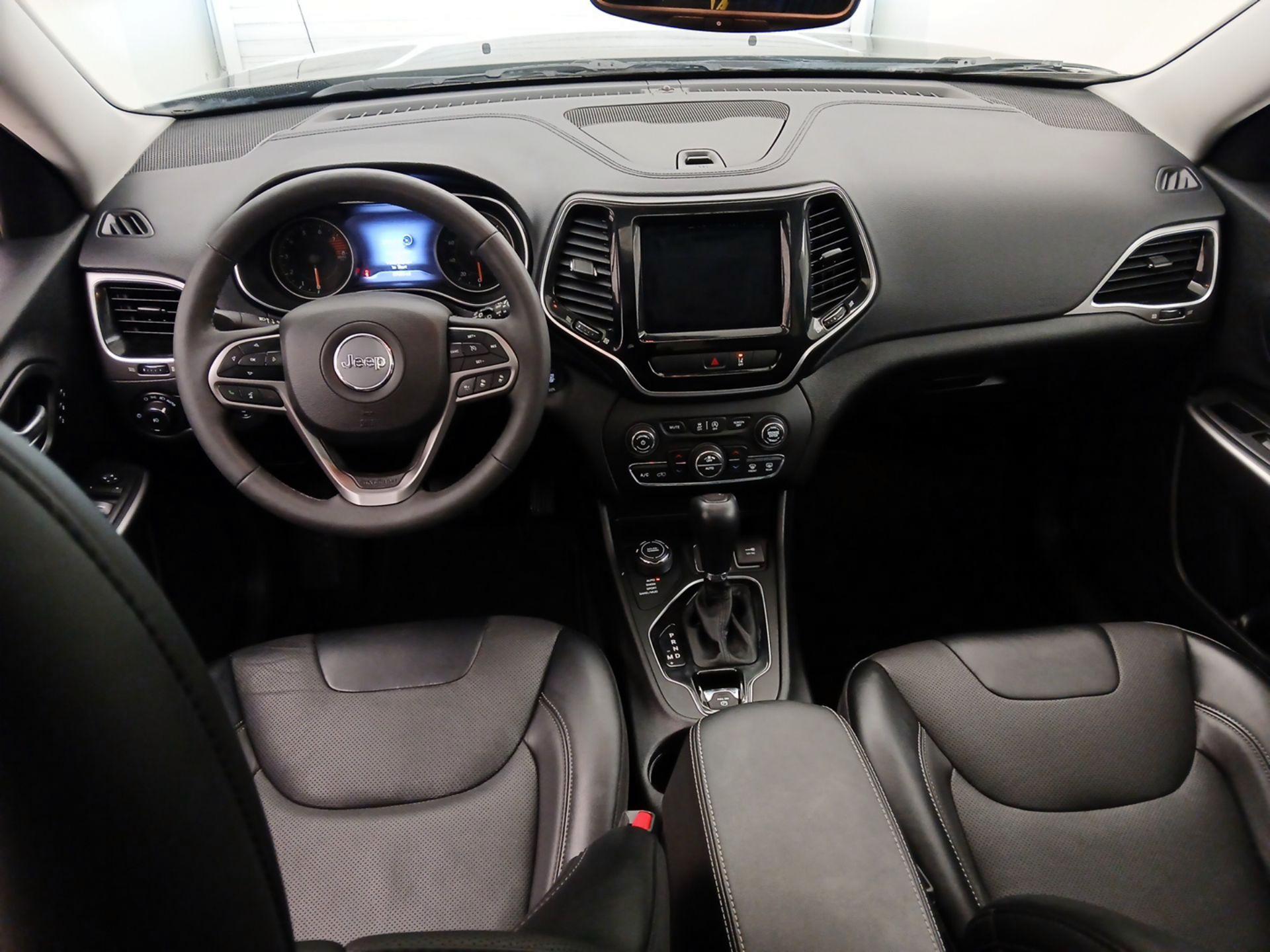 Thumbnail: 2022 Jeep Cherokee - 9