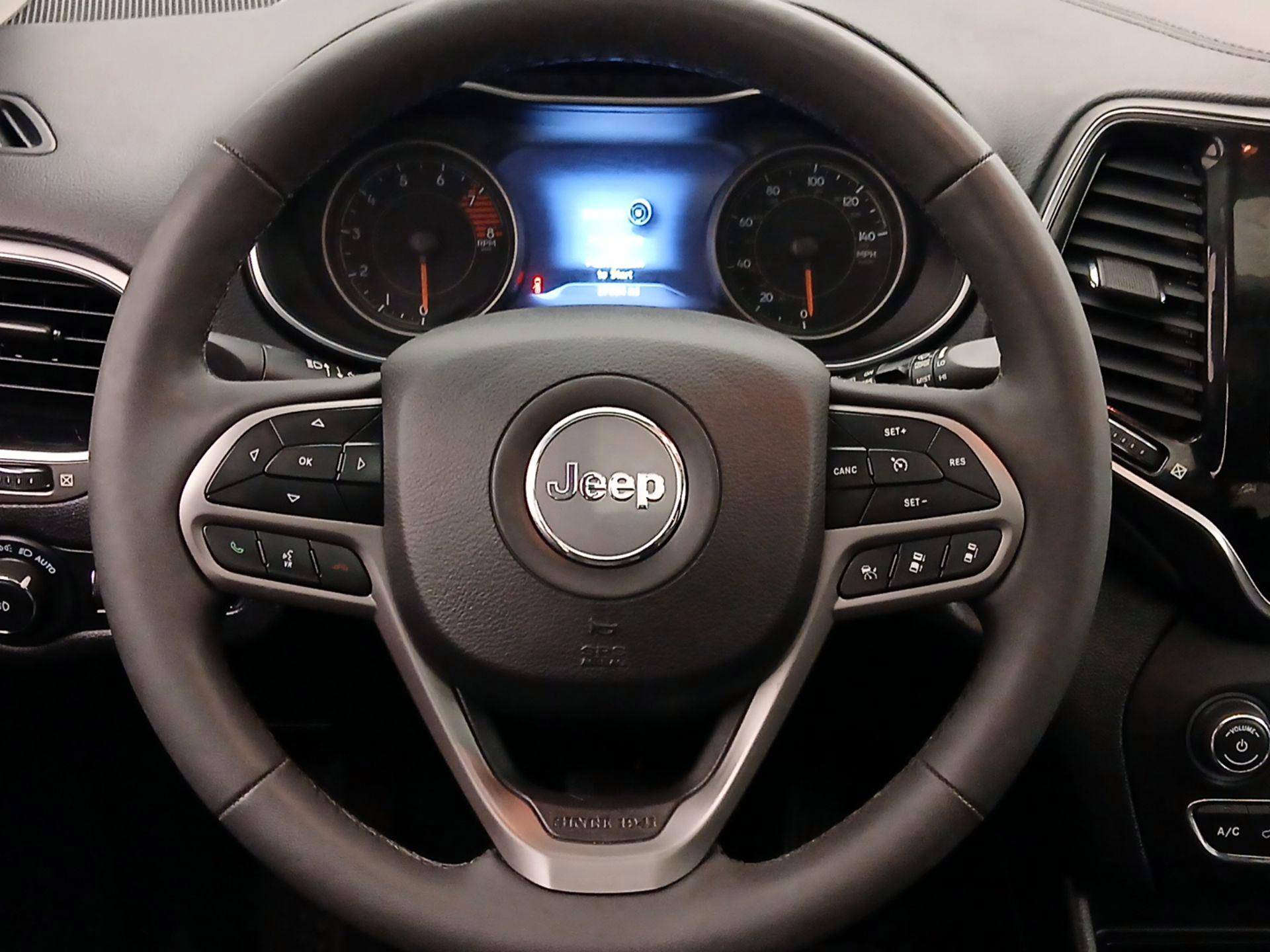 Thumbnail: 2022 Jeep Cherokee - 10