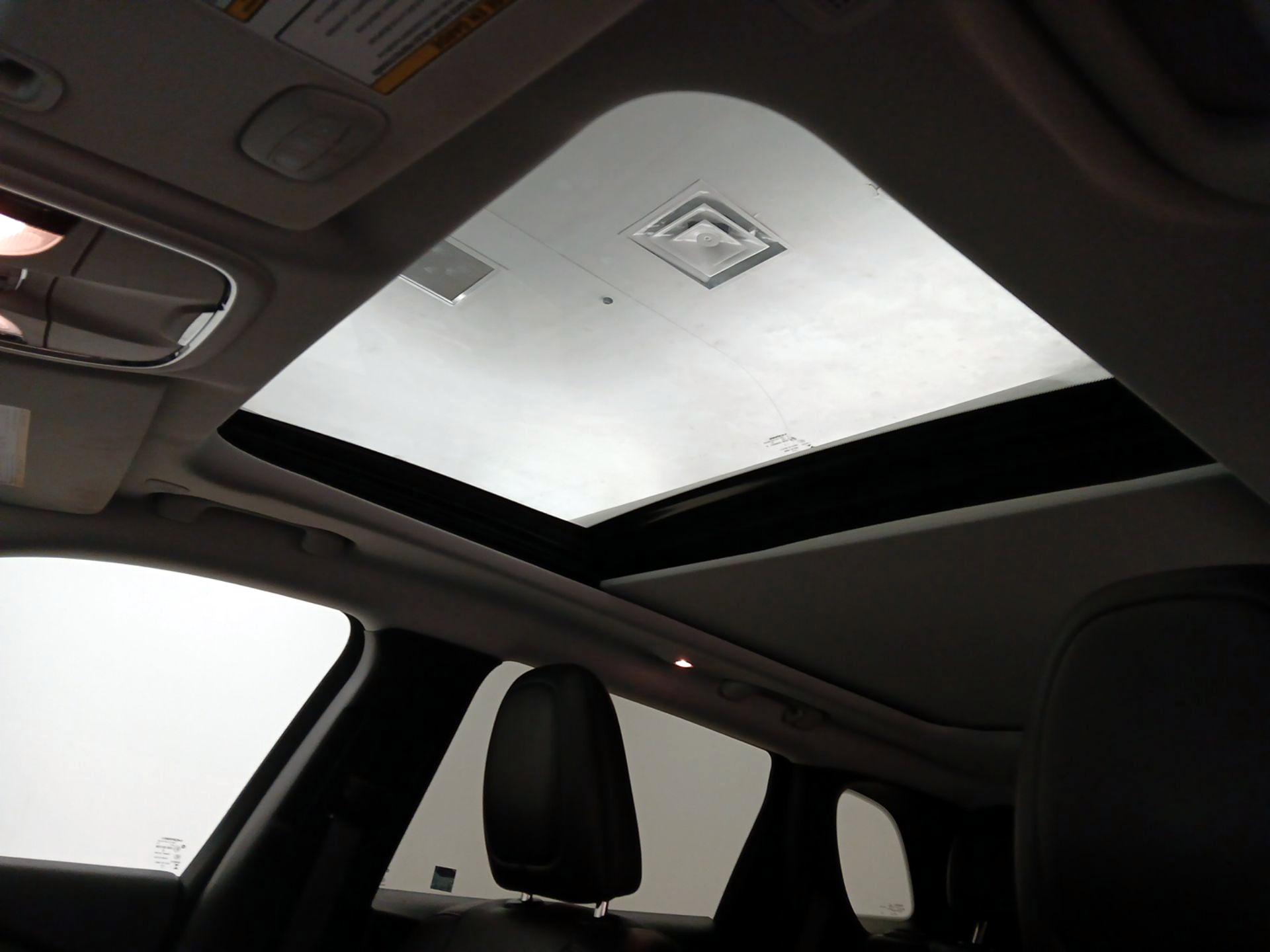 Thumbnail: 2022 Jeep Cherokee - 19