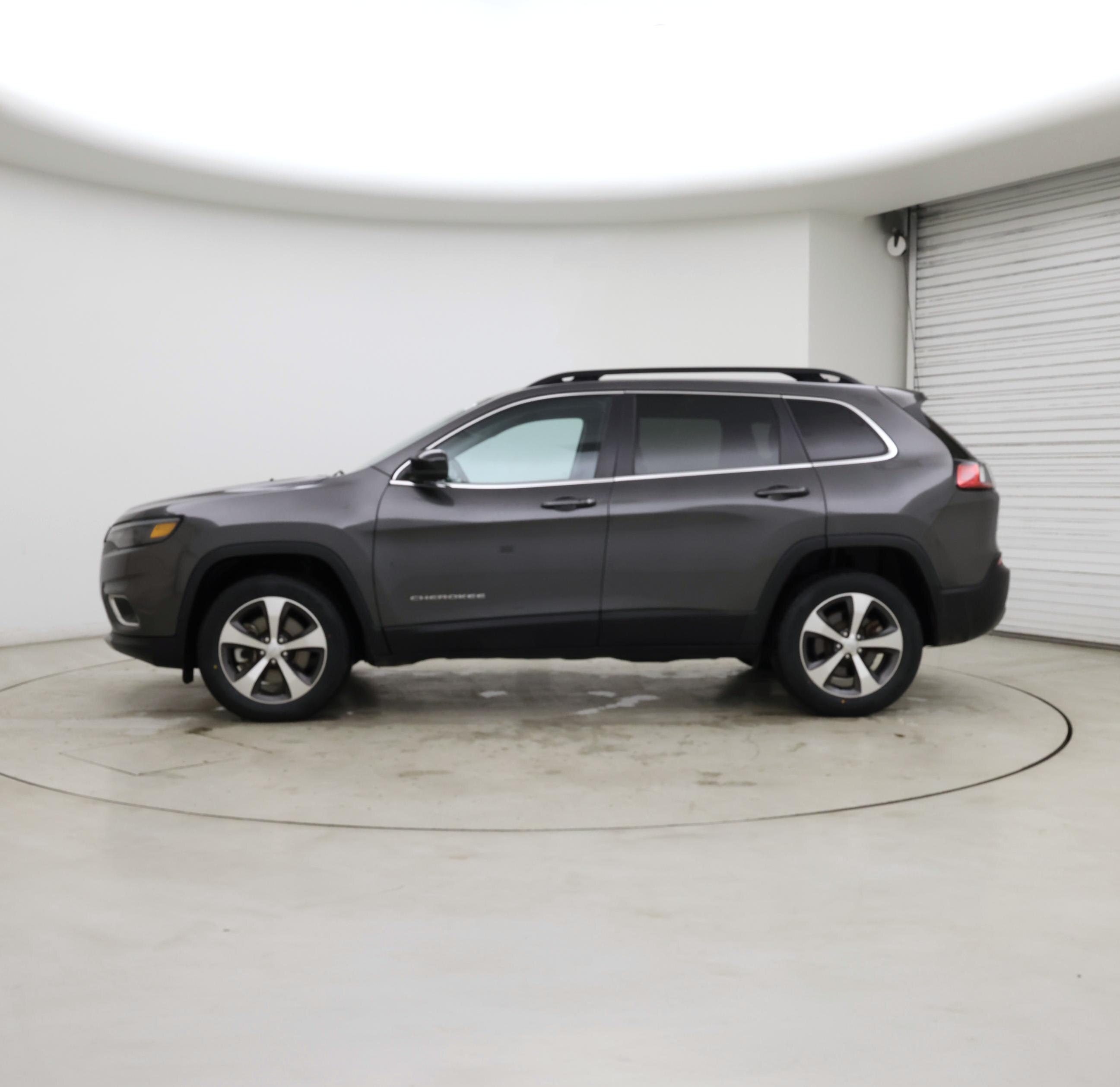 Thumbnail: 2022 Jeep Cherokee - 3