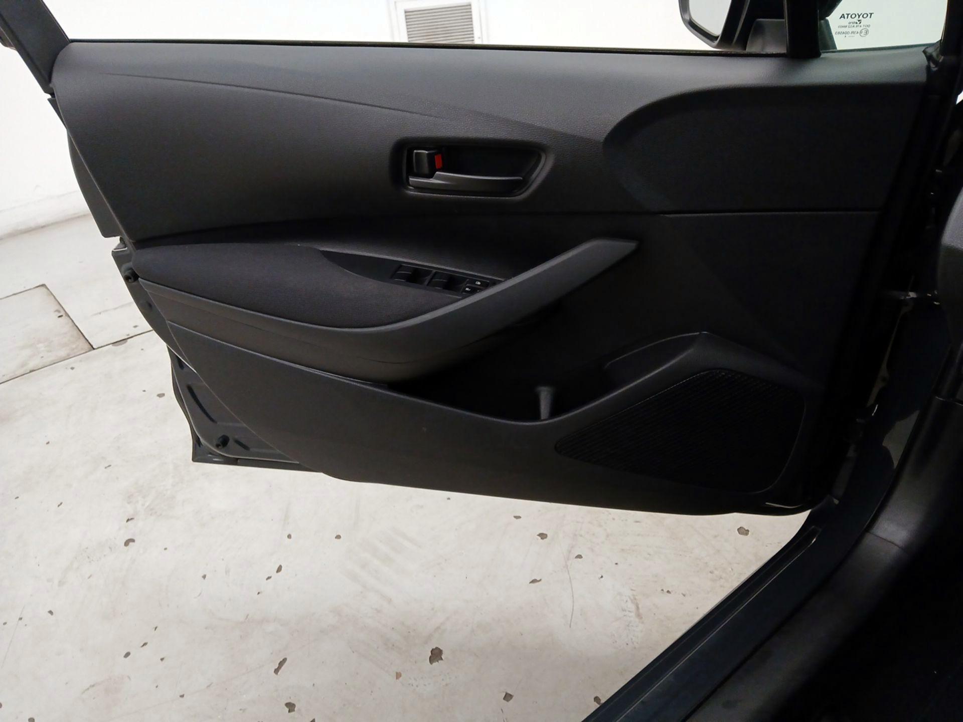 Thumbnail: 2024 Toyota Corolla - 12