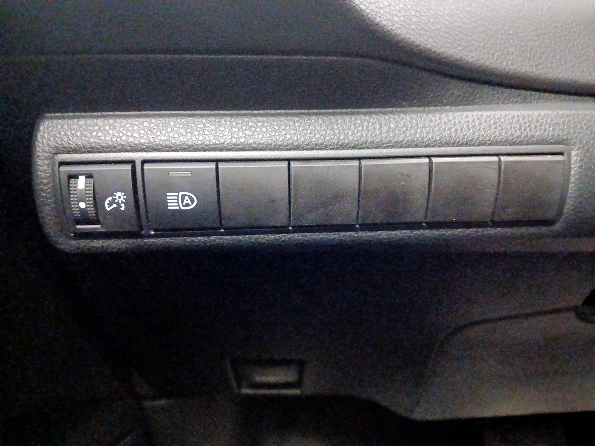 Thumbnail: 2024 Toyota Corolla - 13