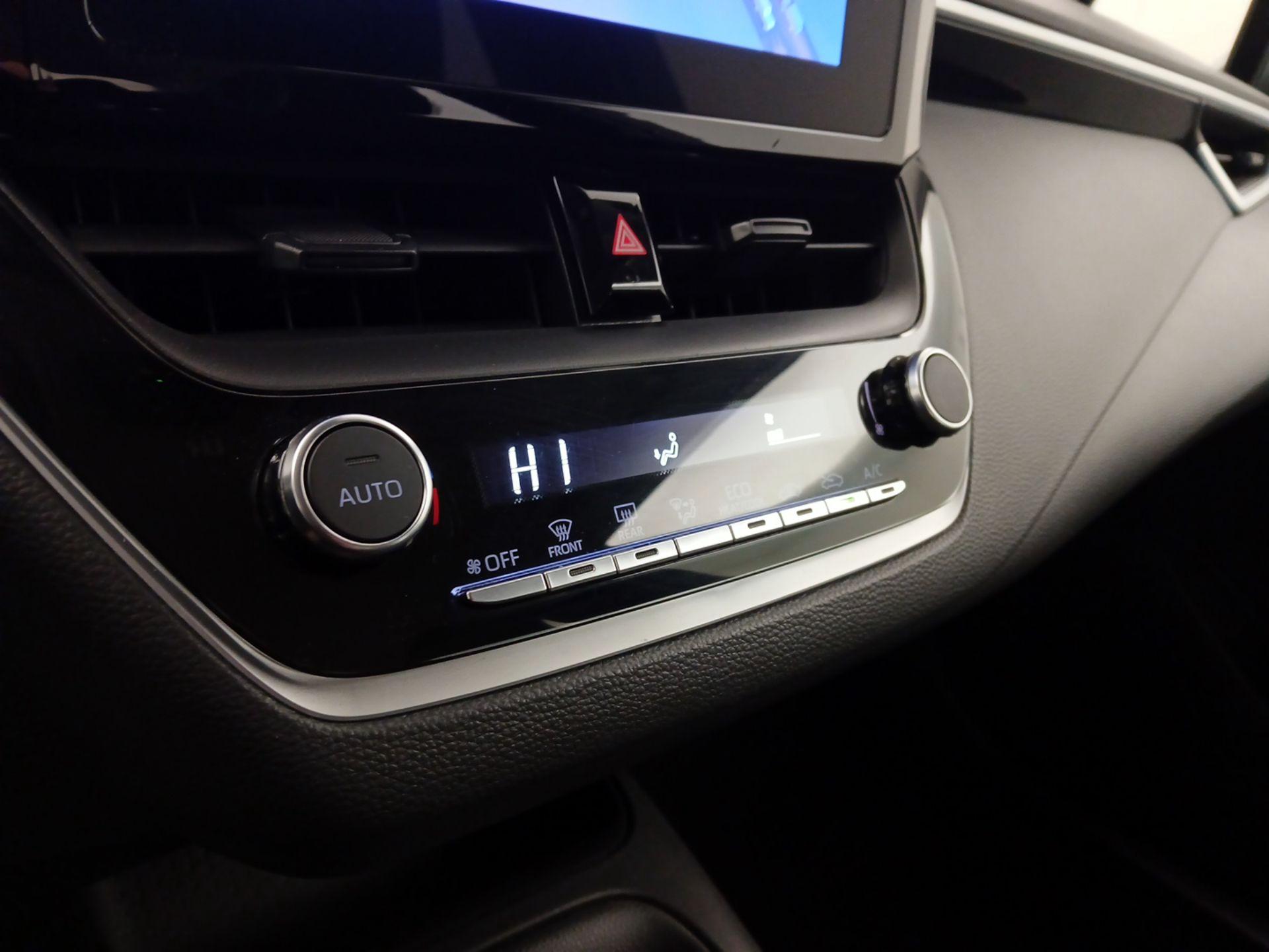 Thumbnail: 2024 Toyota Corolla - 16