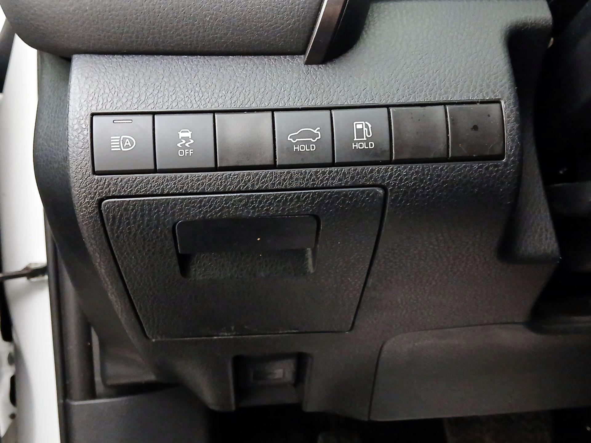 Thumbnail: 2024 Toyota Camry - 13