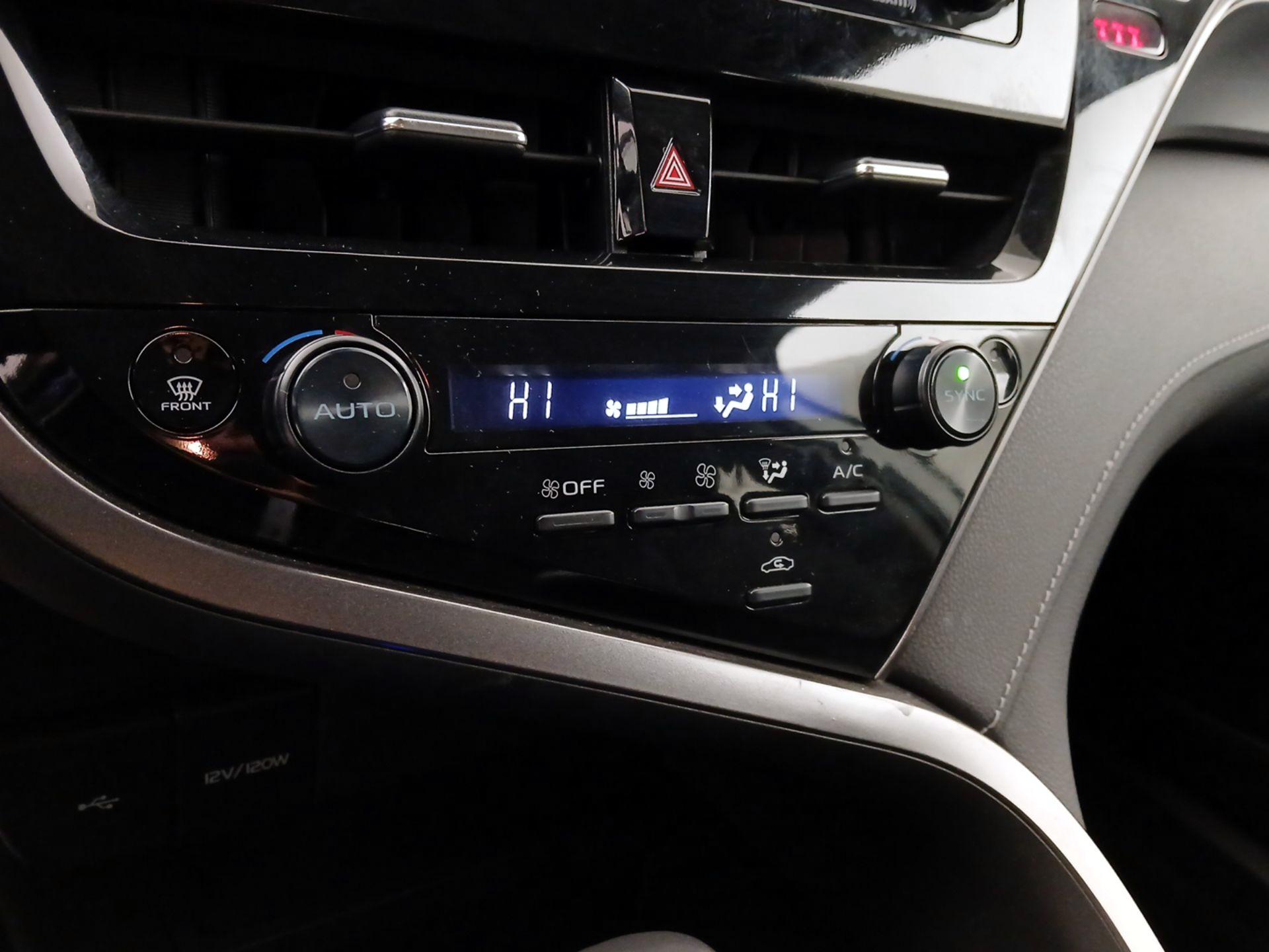 Thumbnail: 2024 Toyota Camry - 16