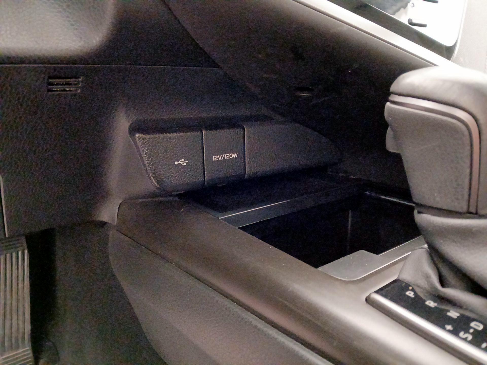 Thumbnail: 2024 Toyota Camry - 18