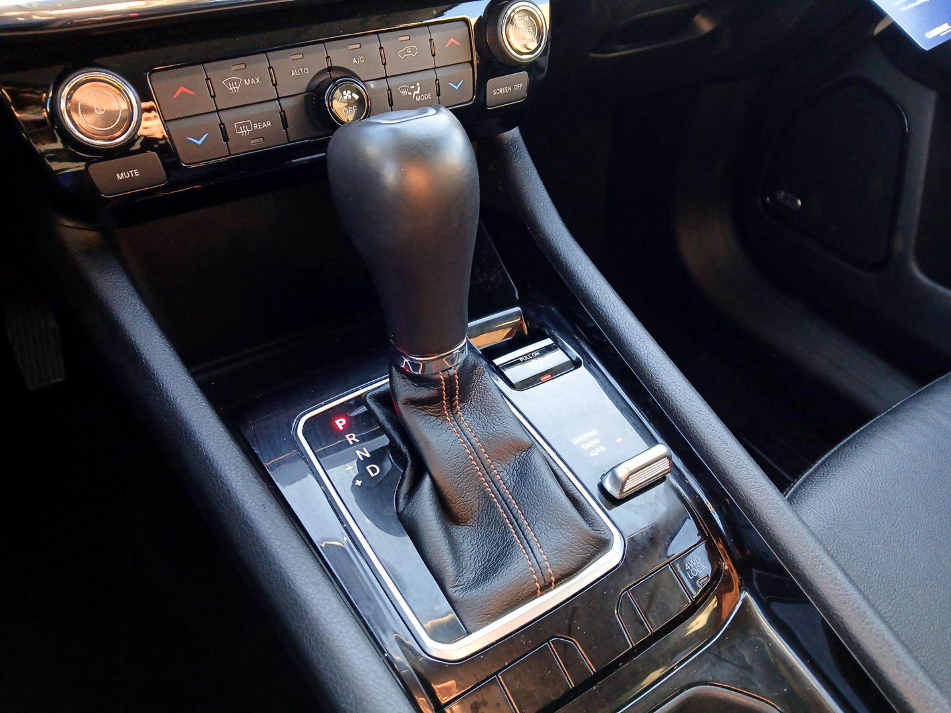 Thumbnail: 2022 Jeep Compass - 17