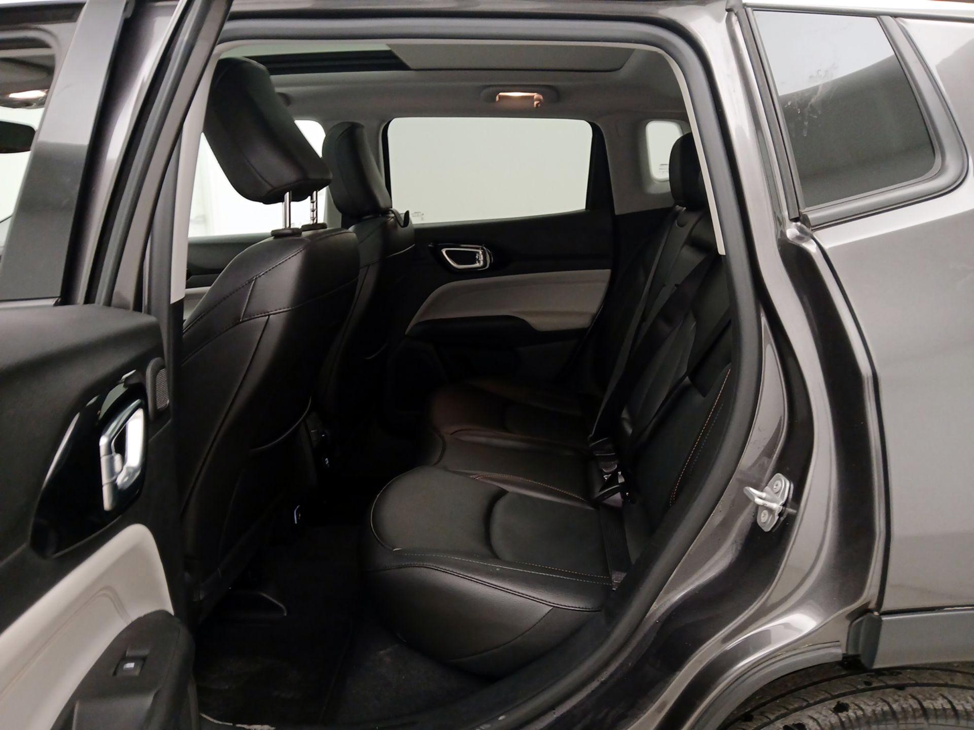 Thumbnail: 2022 Jeep Compass - 20