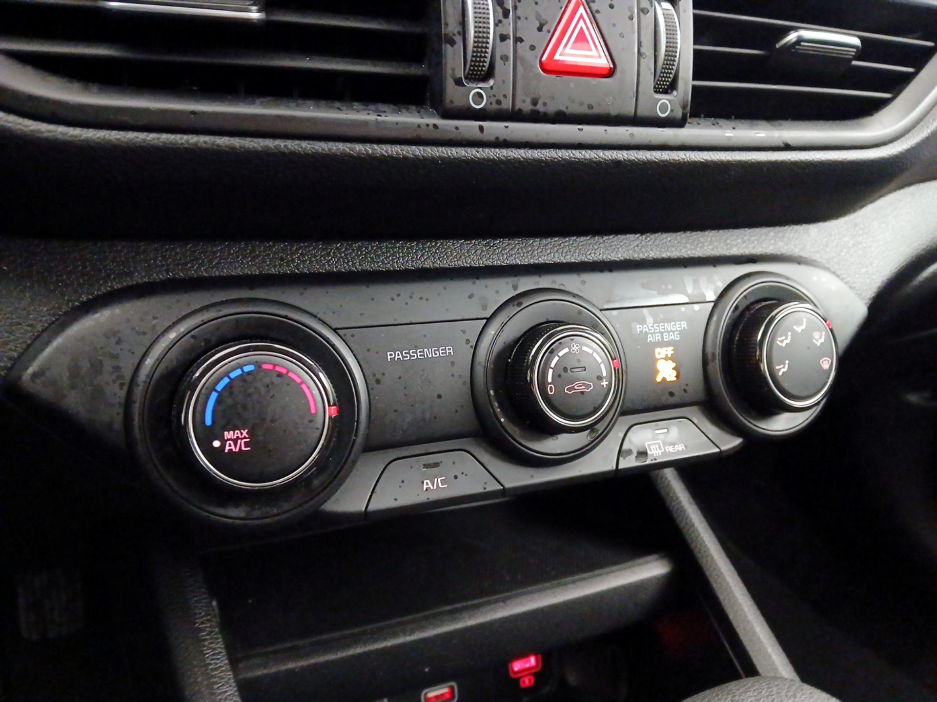 Thumbnail: 2024 Kia Forte - 16